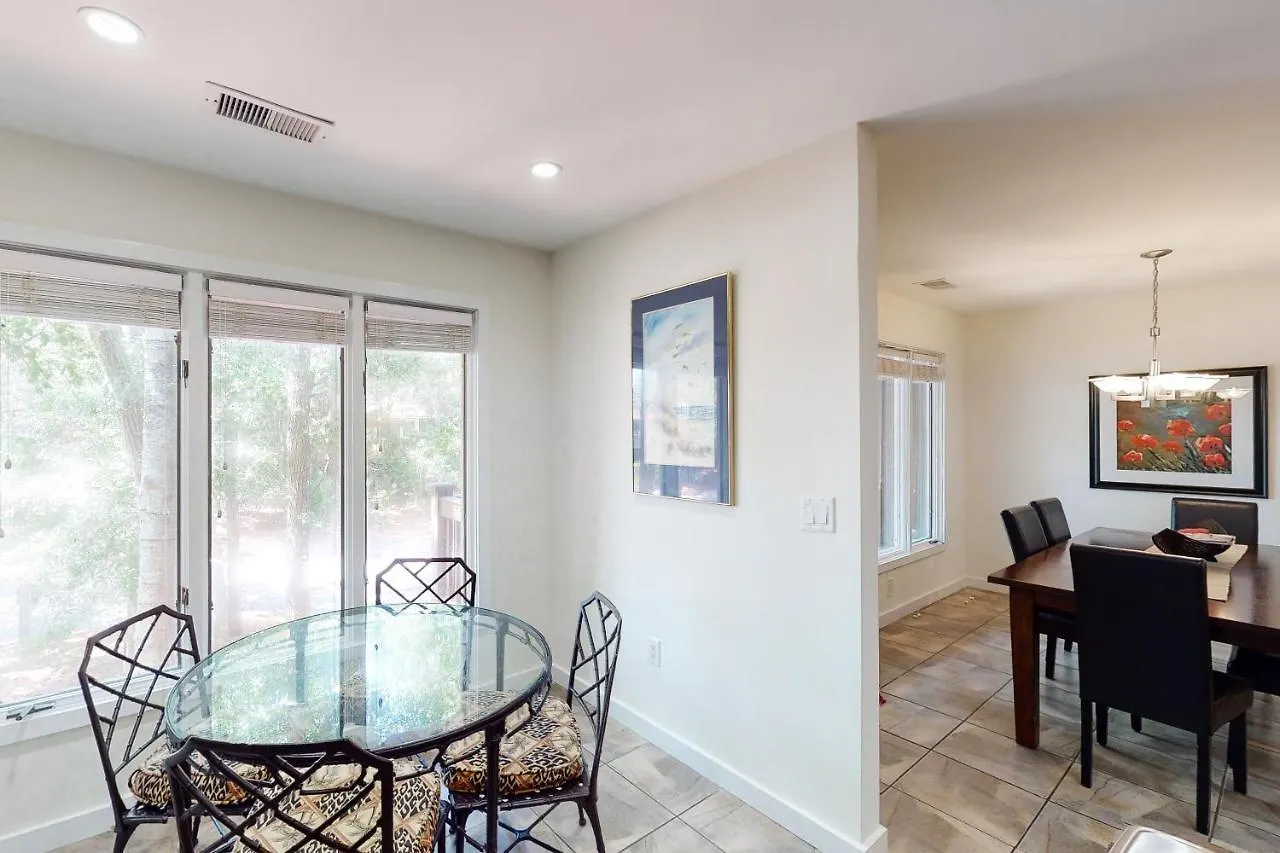 70 Inlet Cove