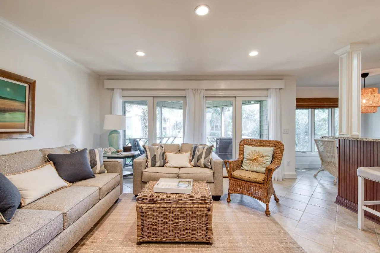 4727 Tennis Club Villa *