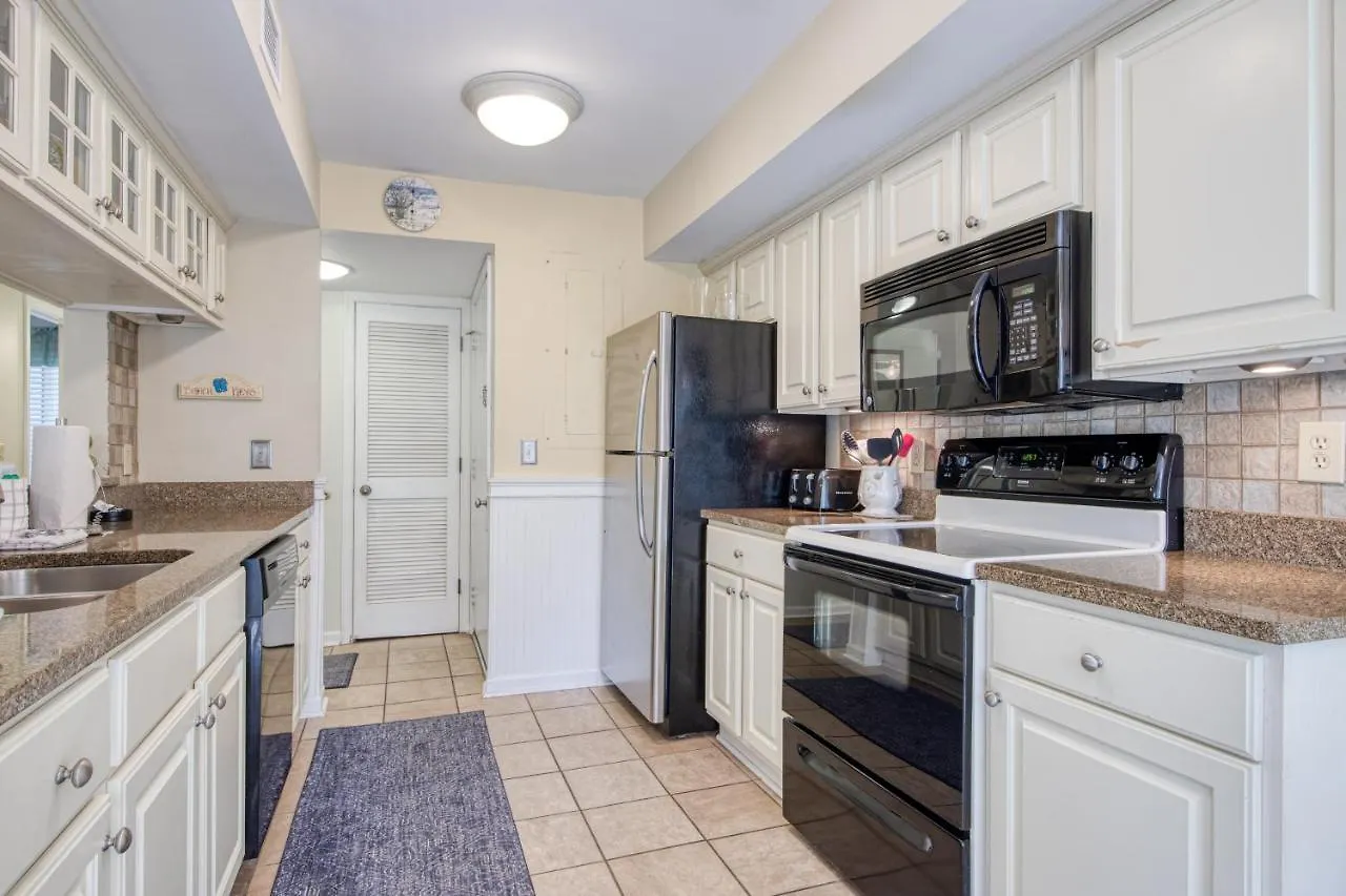 4849 Turtle Cove Apartment