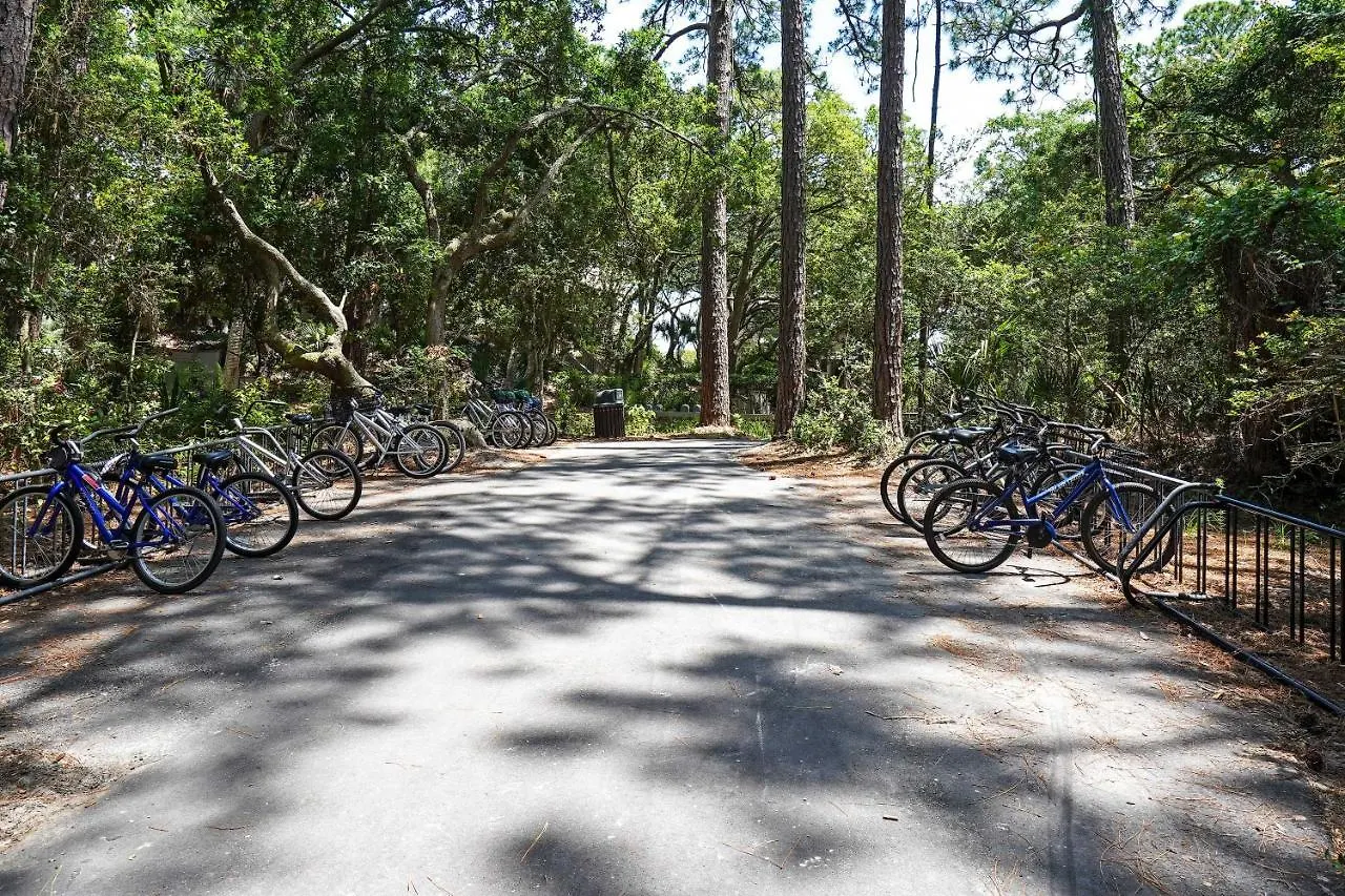 Remodeled On Sparrow Pond, Walk To Beach! * Kiawah Island