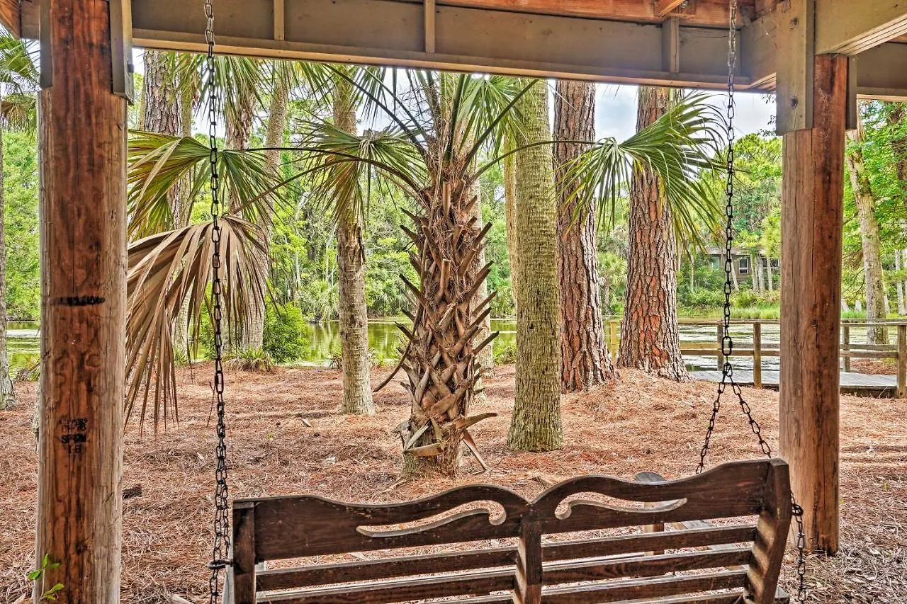 Remodeled On Sparrow Pond, Walk To Beach! *