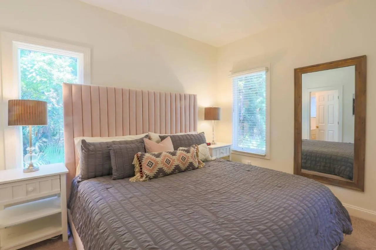 Fairway Five Clubhouse Holiday home *