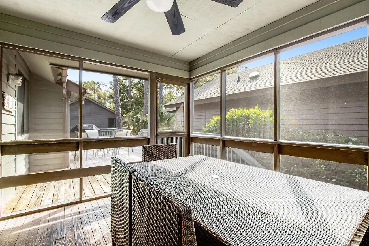 452 Oceanwoods *