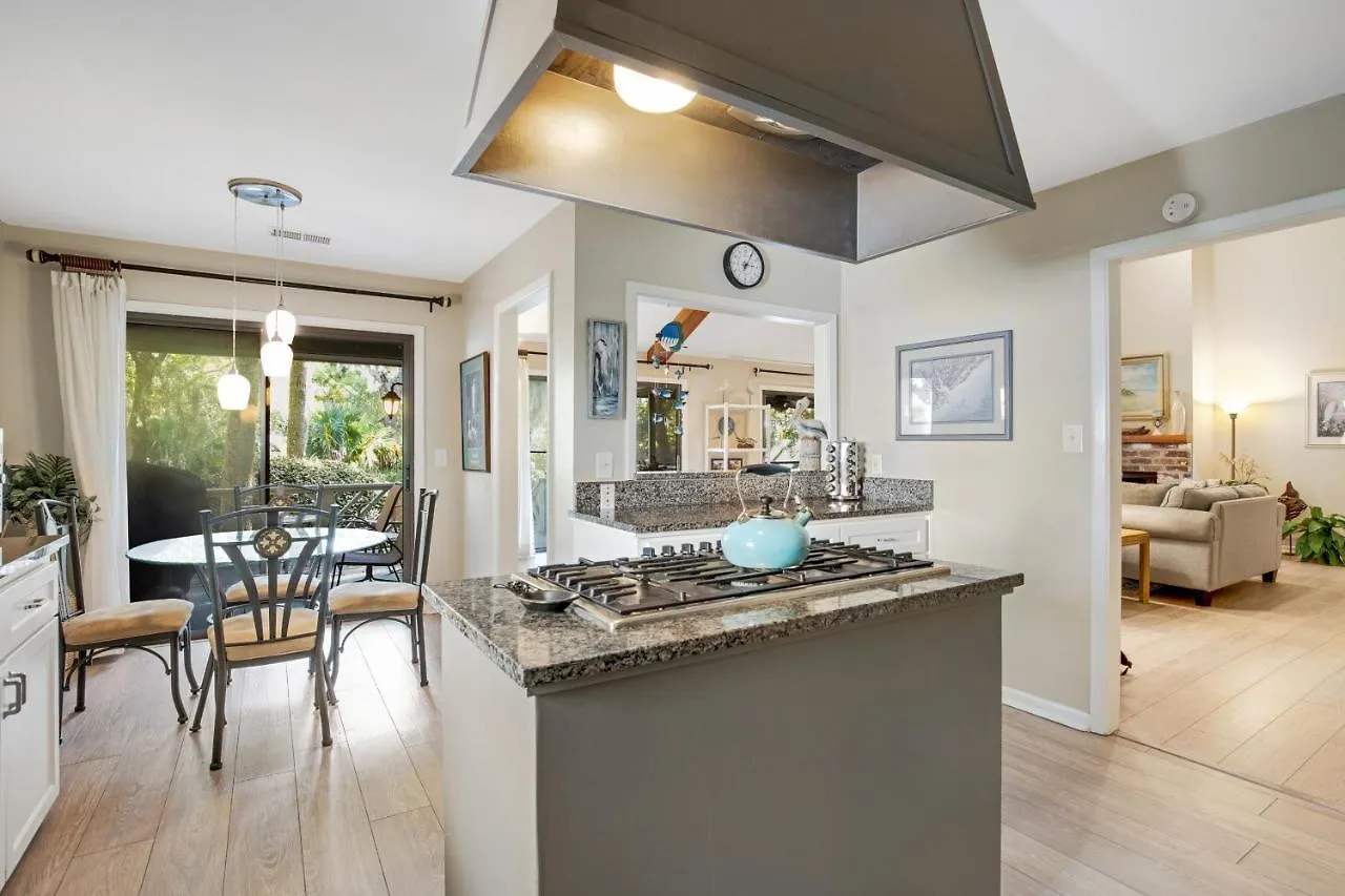 105 Surfscoter Holiday home