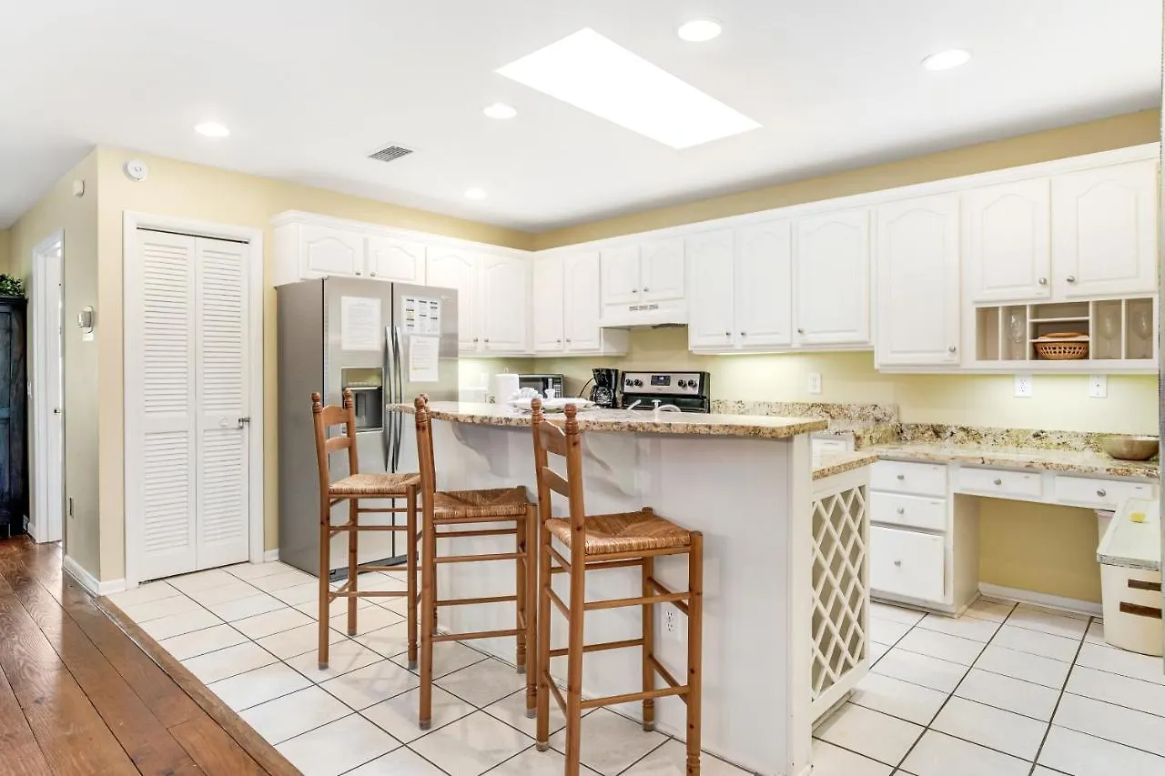 1054 Sparrow Pond Kiawah Island