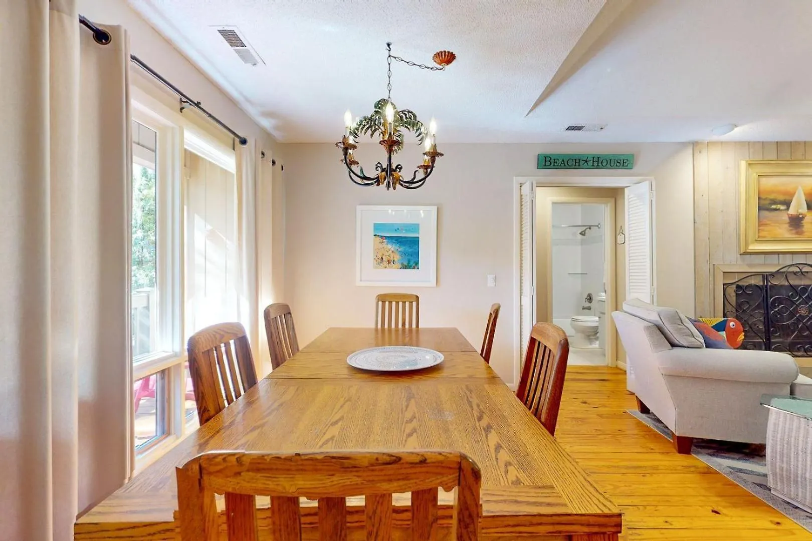 1070 Sparrow Pond Woodland View *