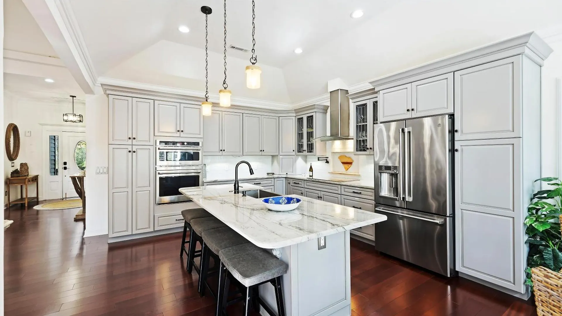 115 Pleasant Valley *