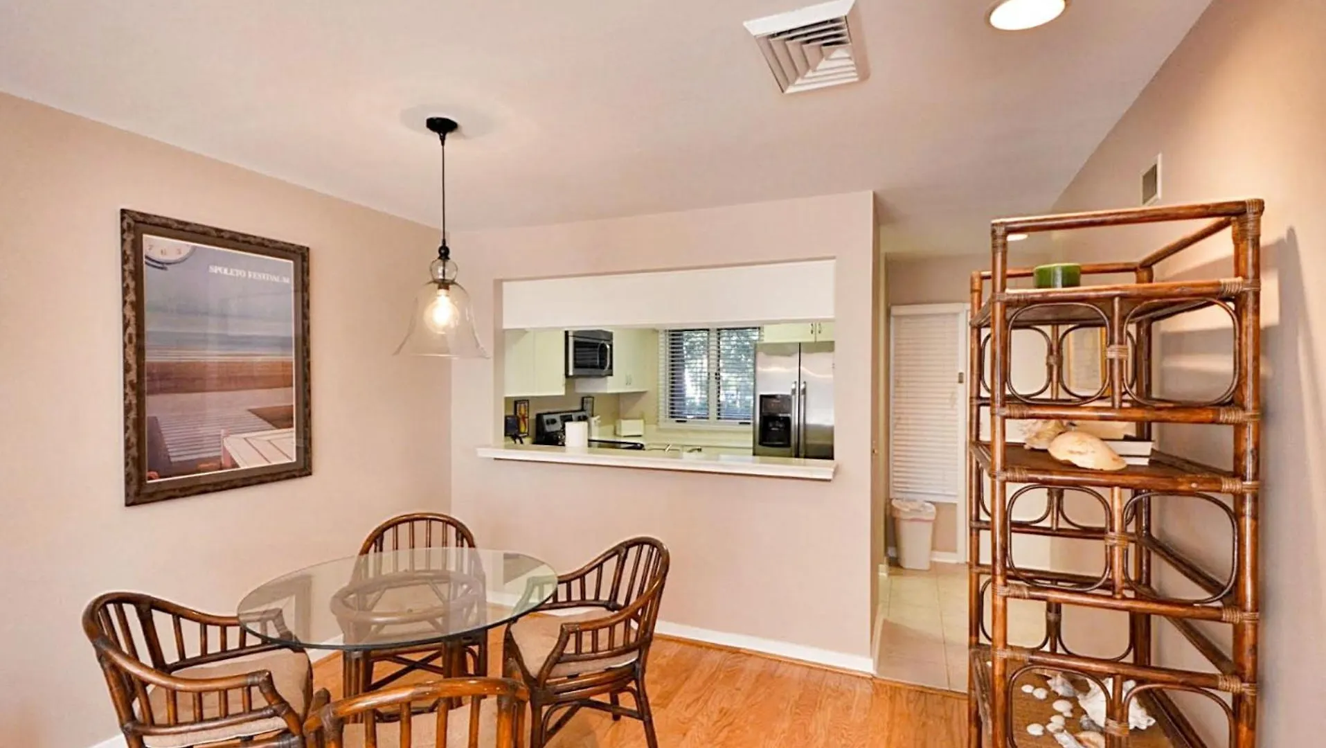 4438 Windswept Oceanside Villa *