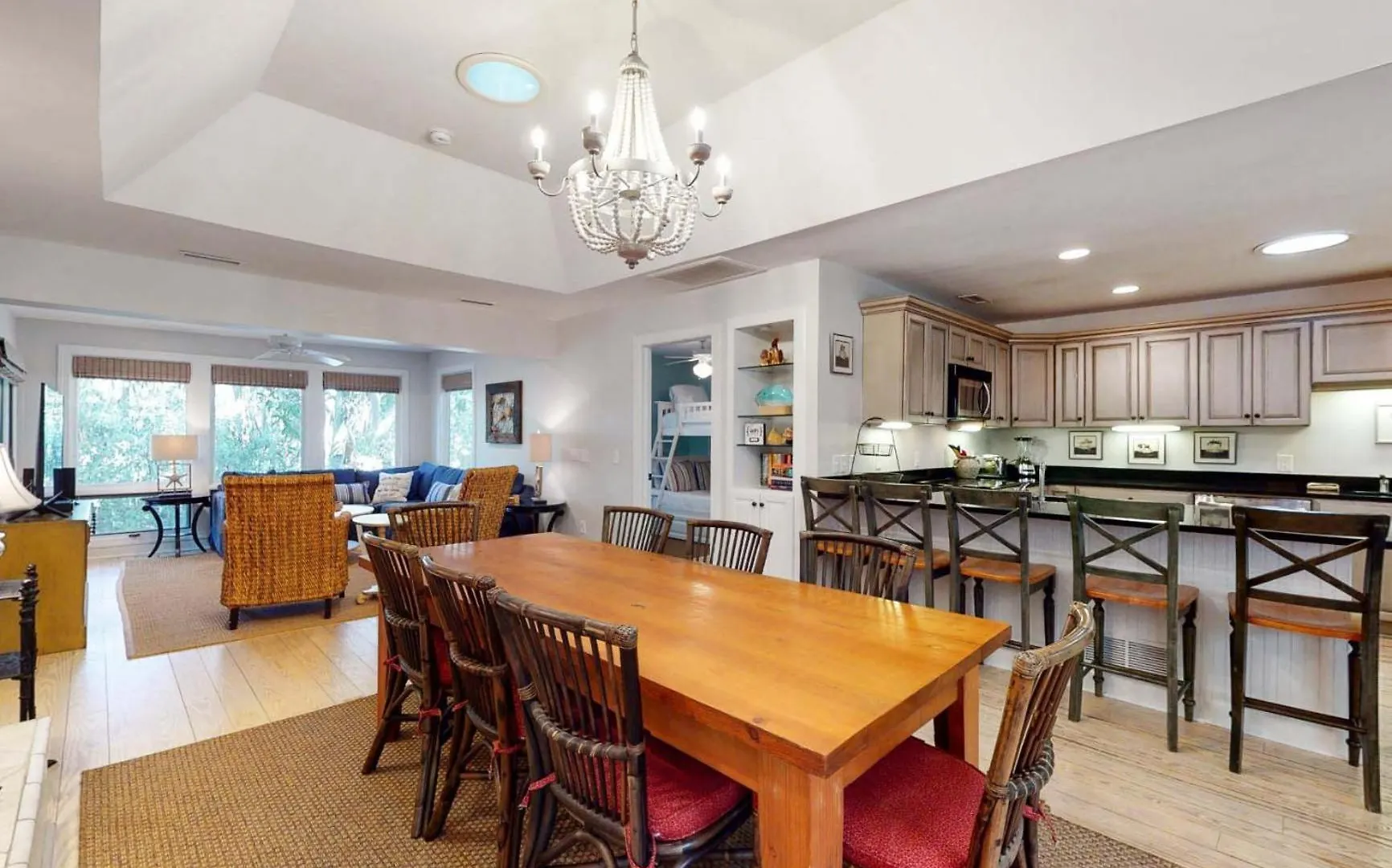 1066 Sparrow Pond Woodland View