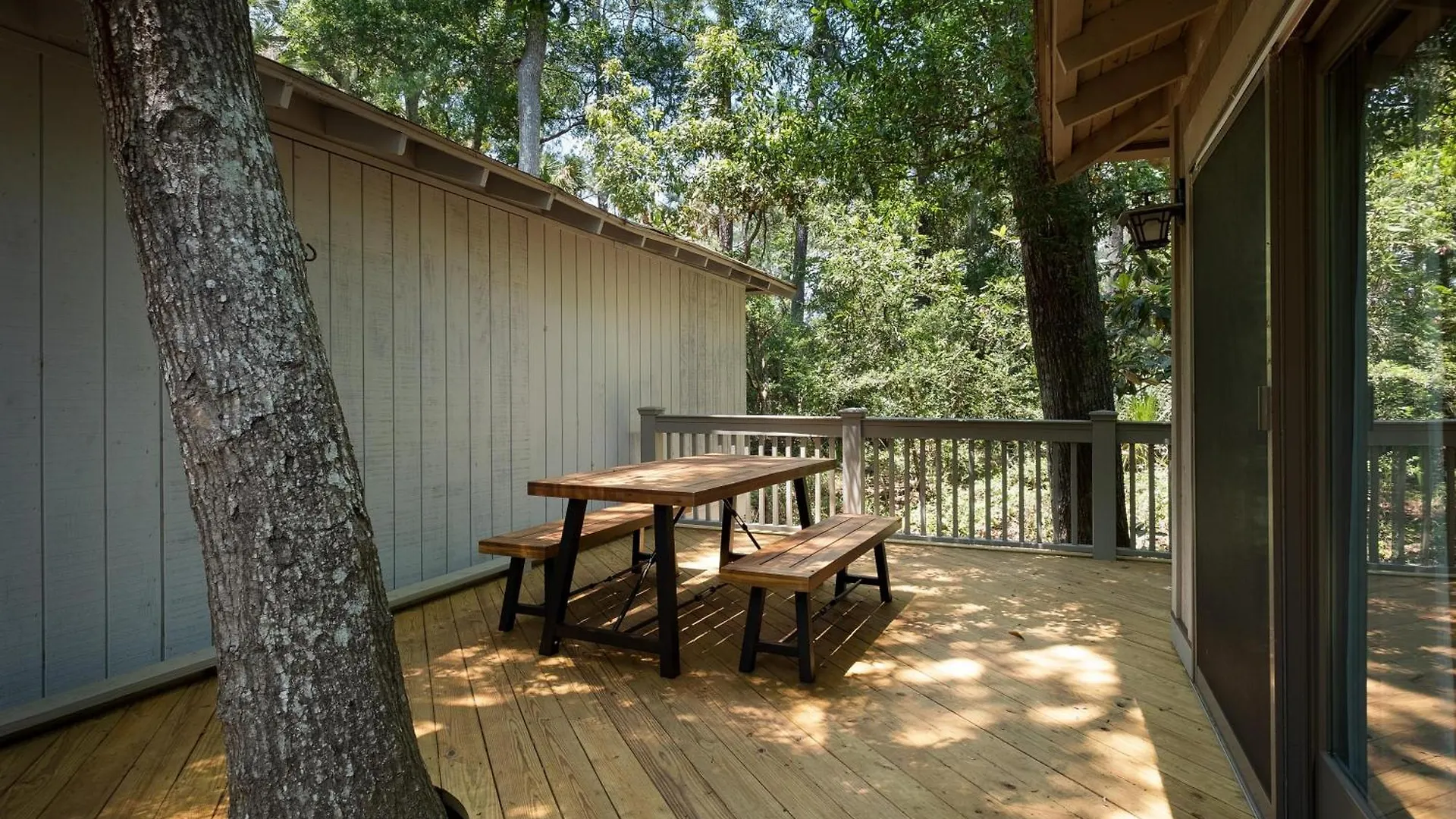1066 Sparrow Pond Woodland View