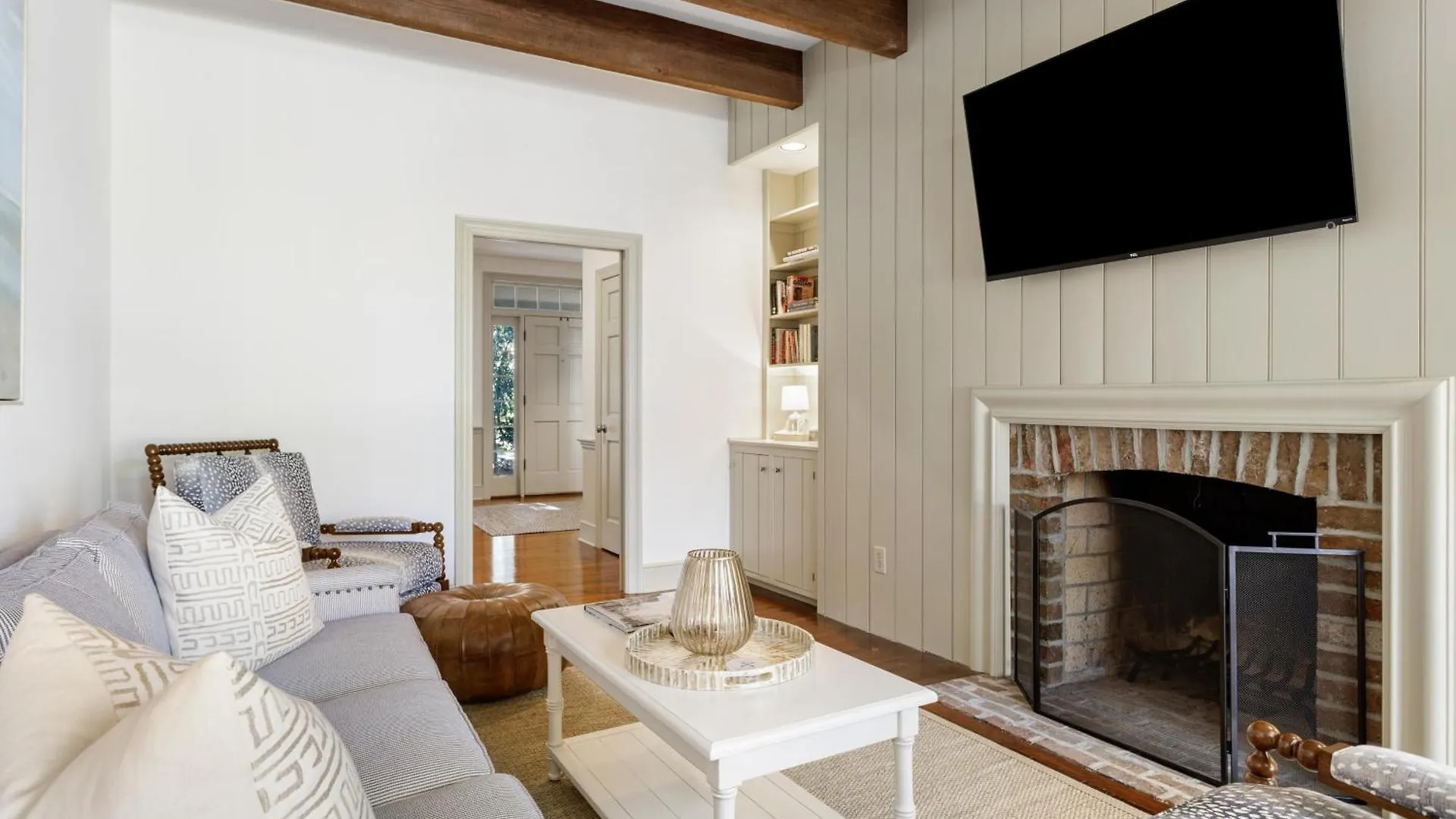 245 Glen Abbey *