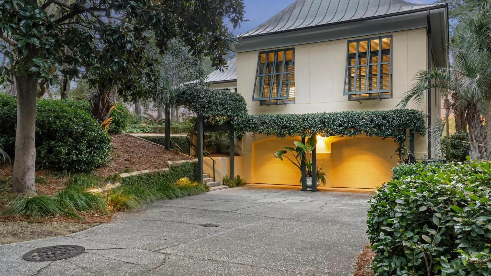 305 Ocean Oaks