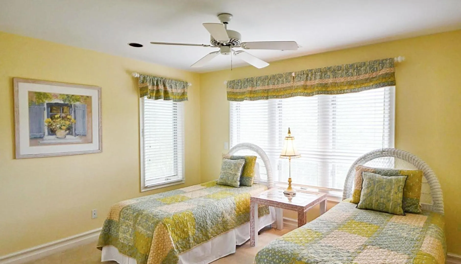 17 Surfsong Holiday home *