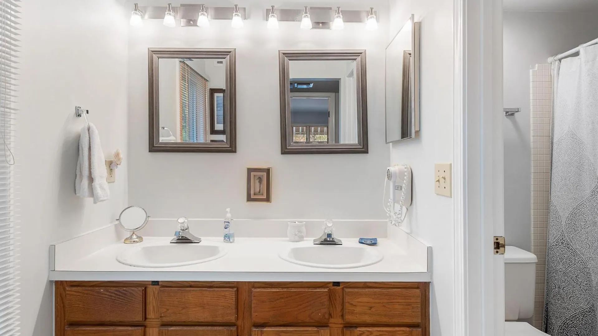 4741 Tennis Club Wooded View *
