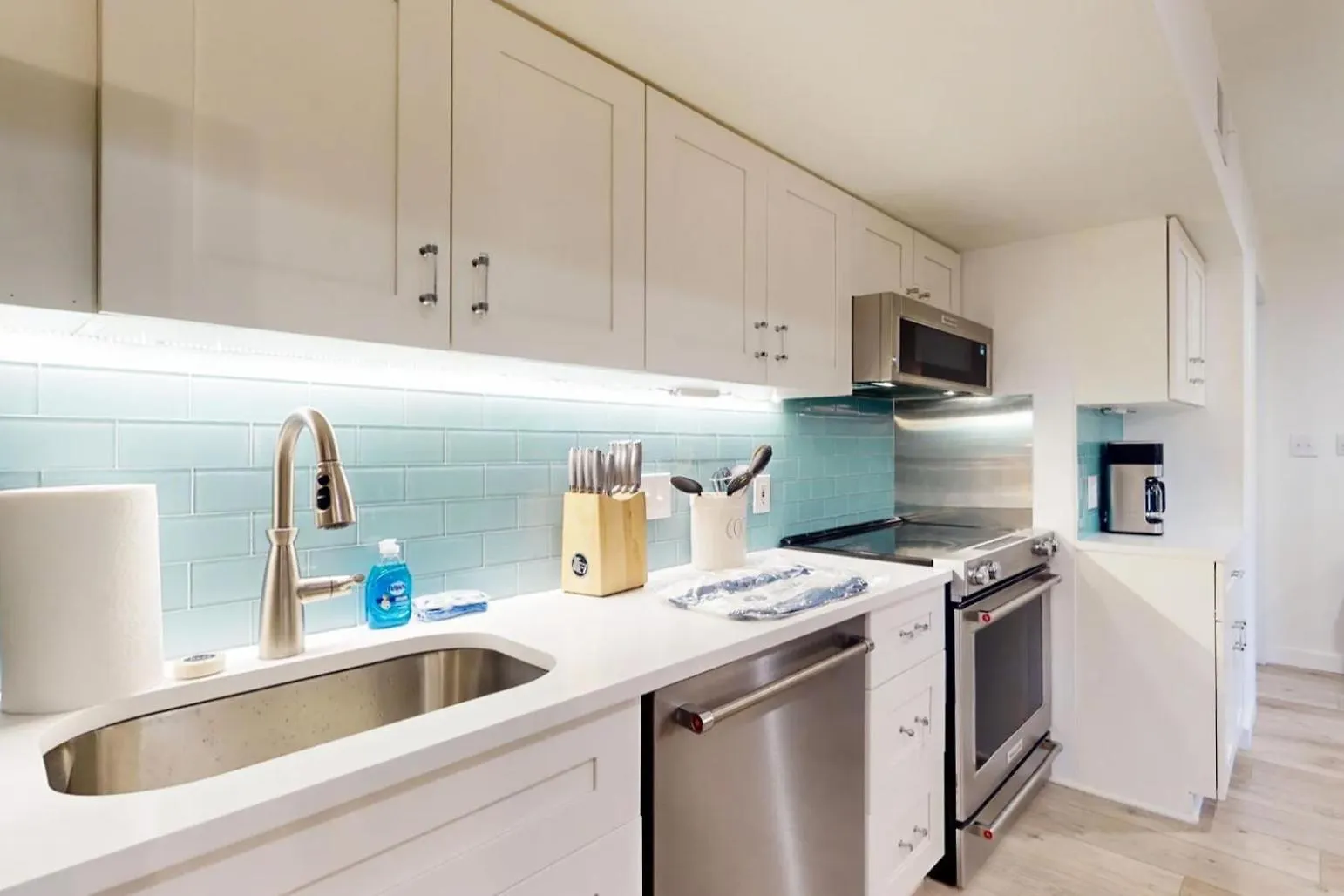 4286 Mariners Watch Lagoon View Villa