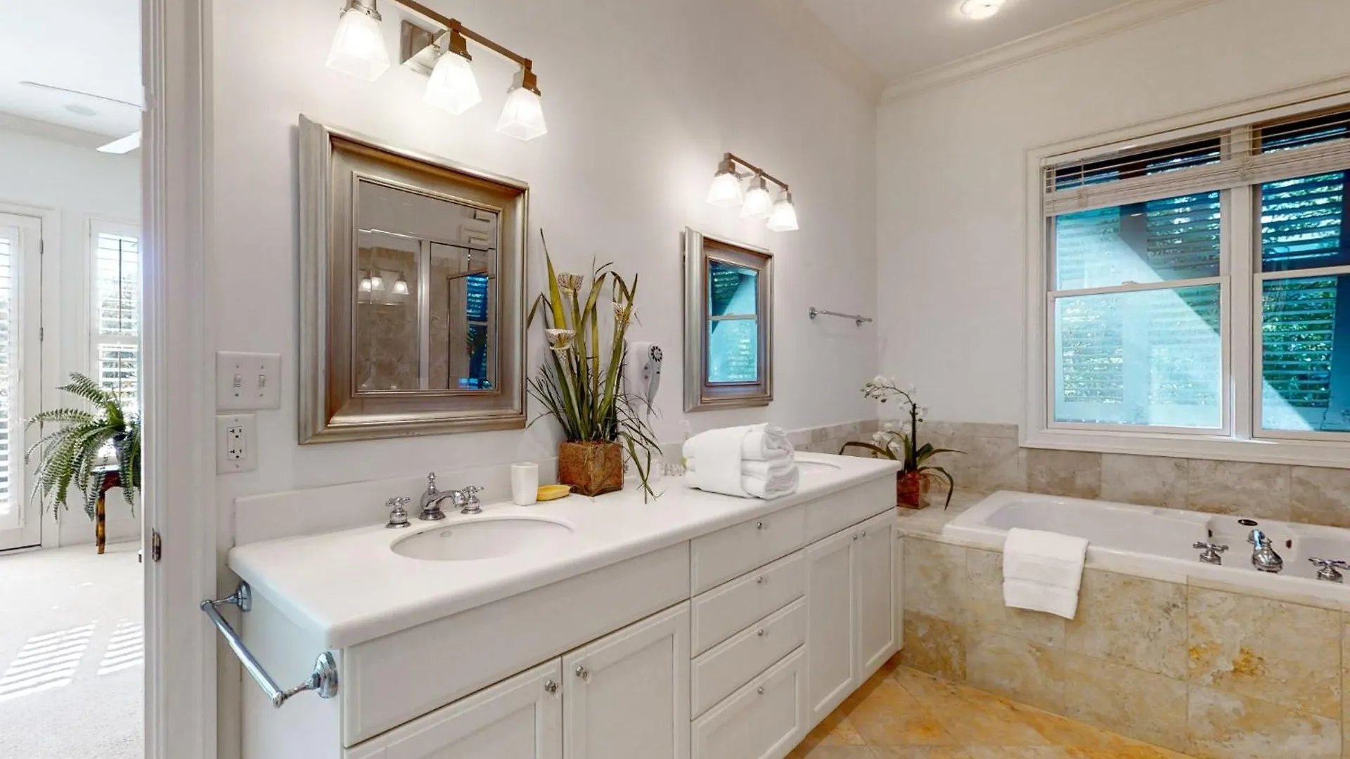 310 Ocean Oaks