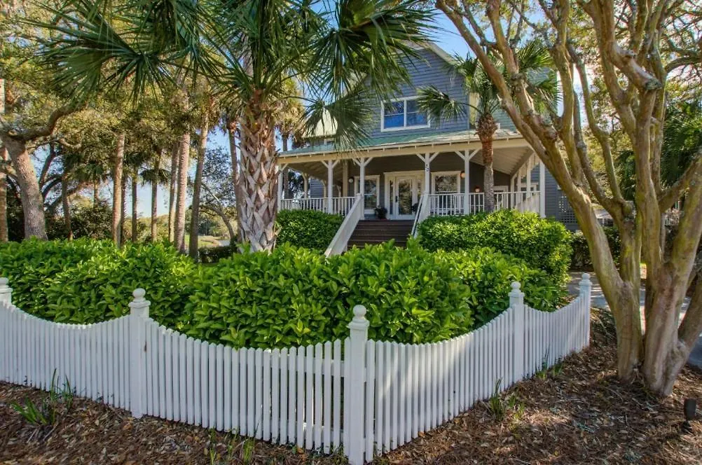 23 Turtle Lane Holiday home