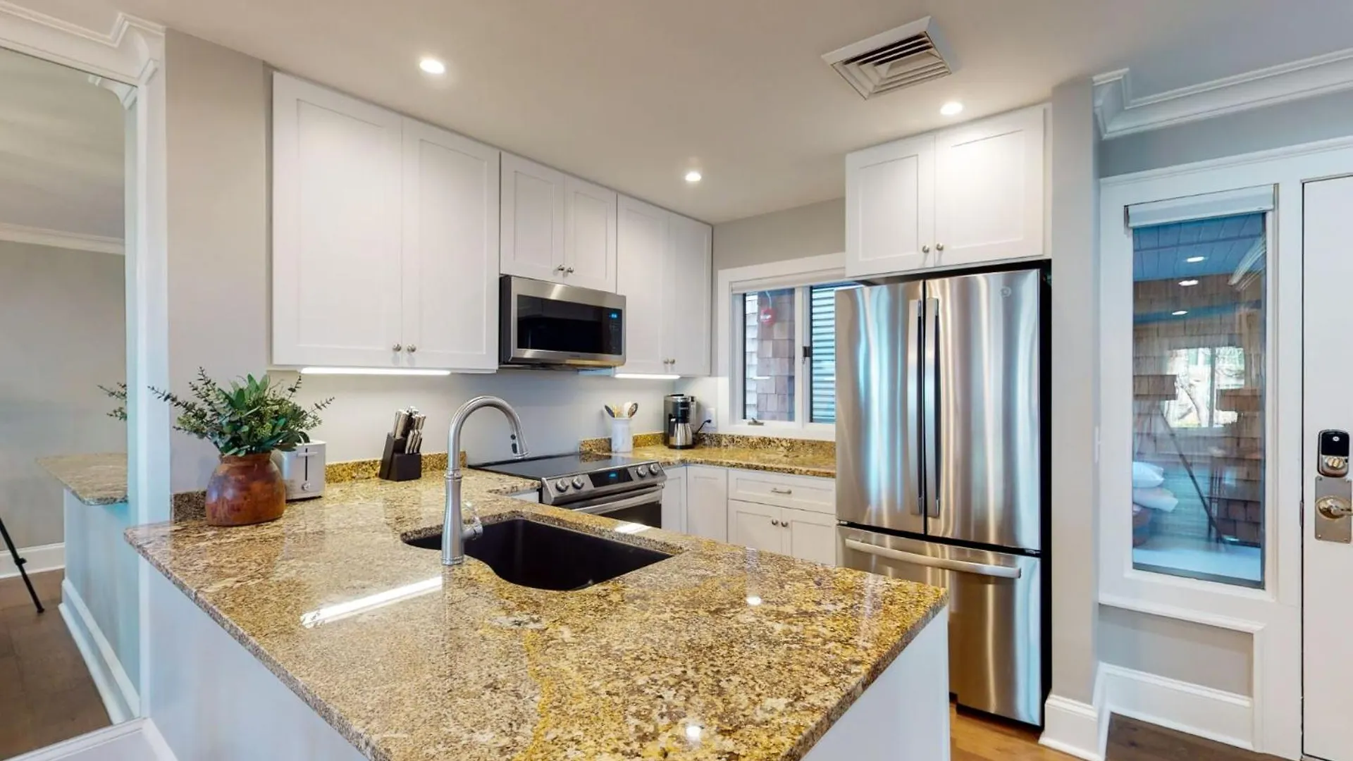 4418 Windswept Ocean View *