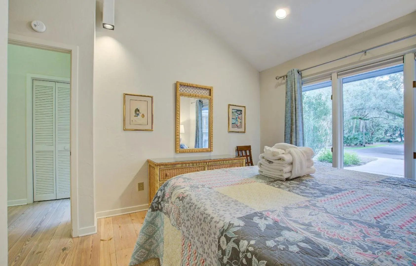 166 Surfsong Rd Holiday home