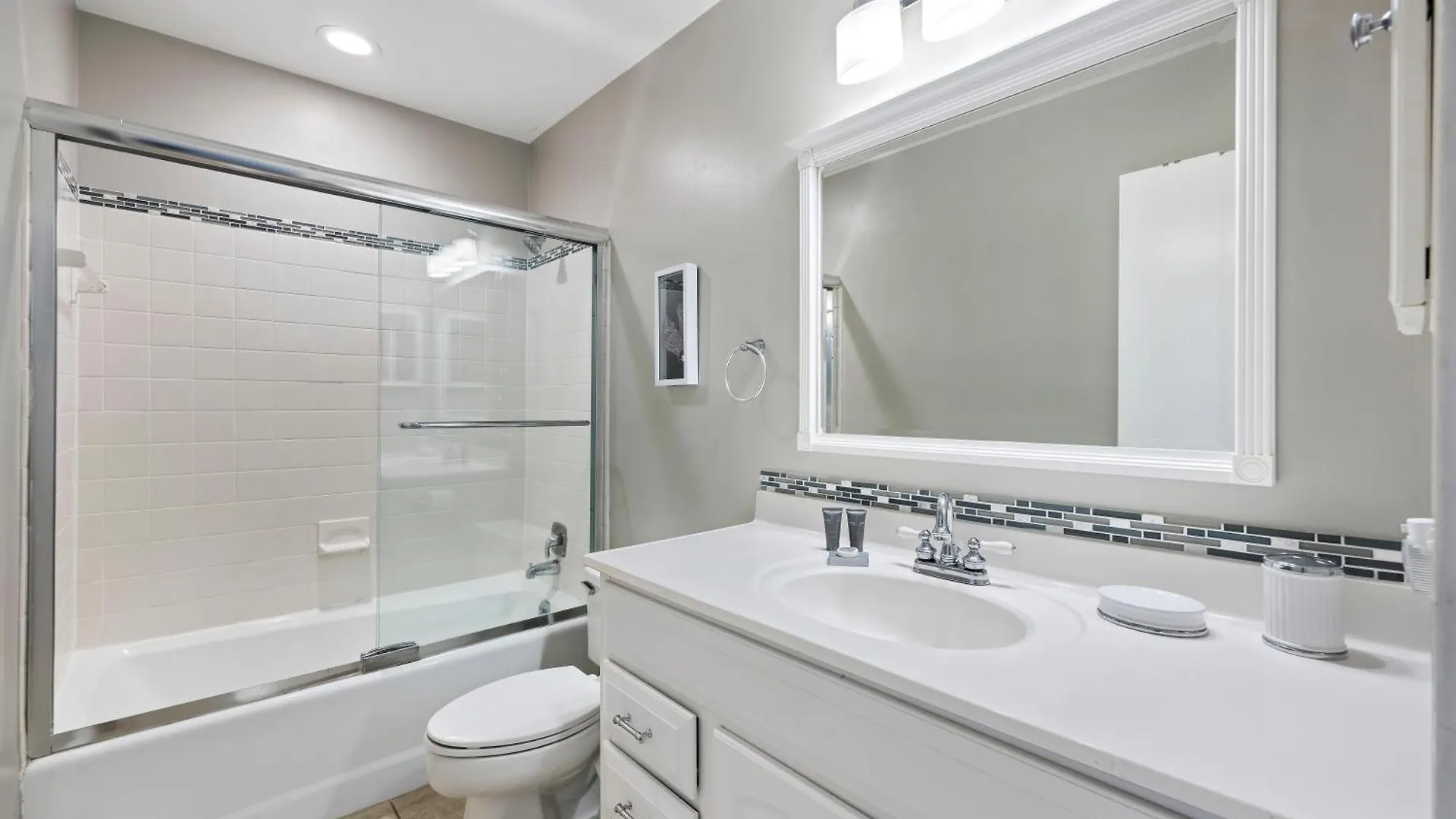 4521 Parkside