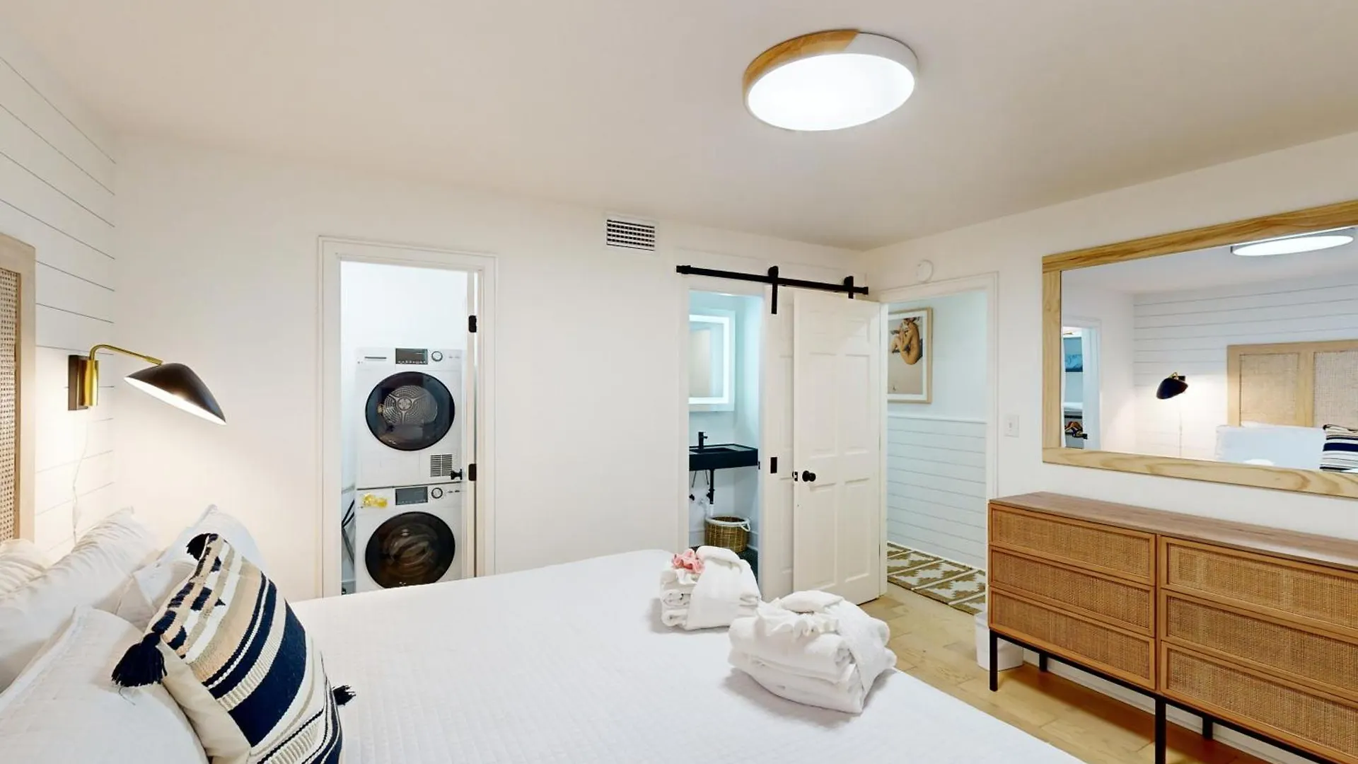 3542 Seascape Apartment