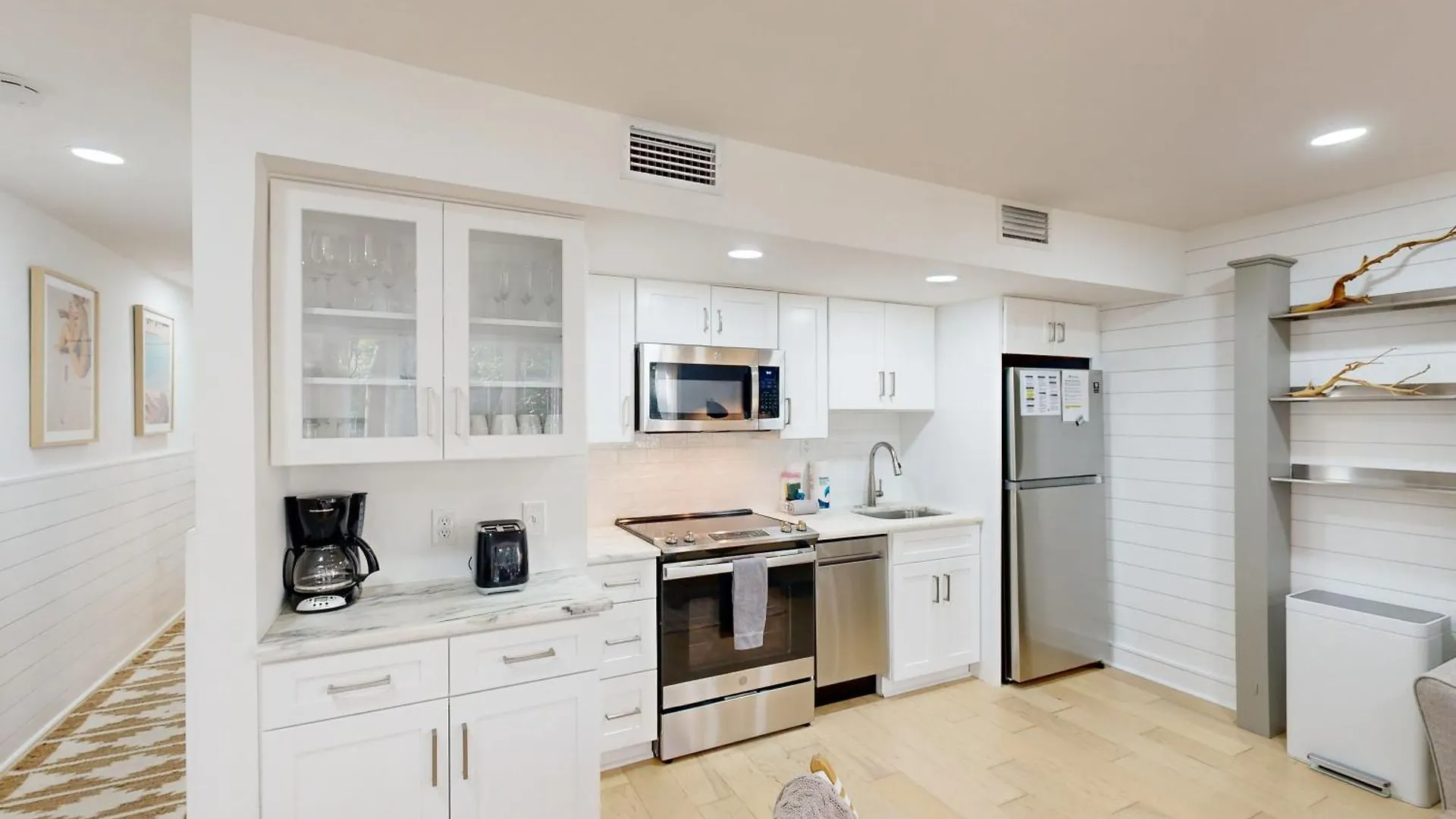 Apartment 3542 Seascape
