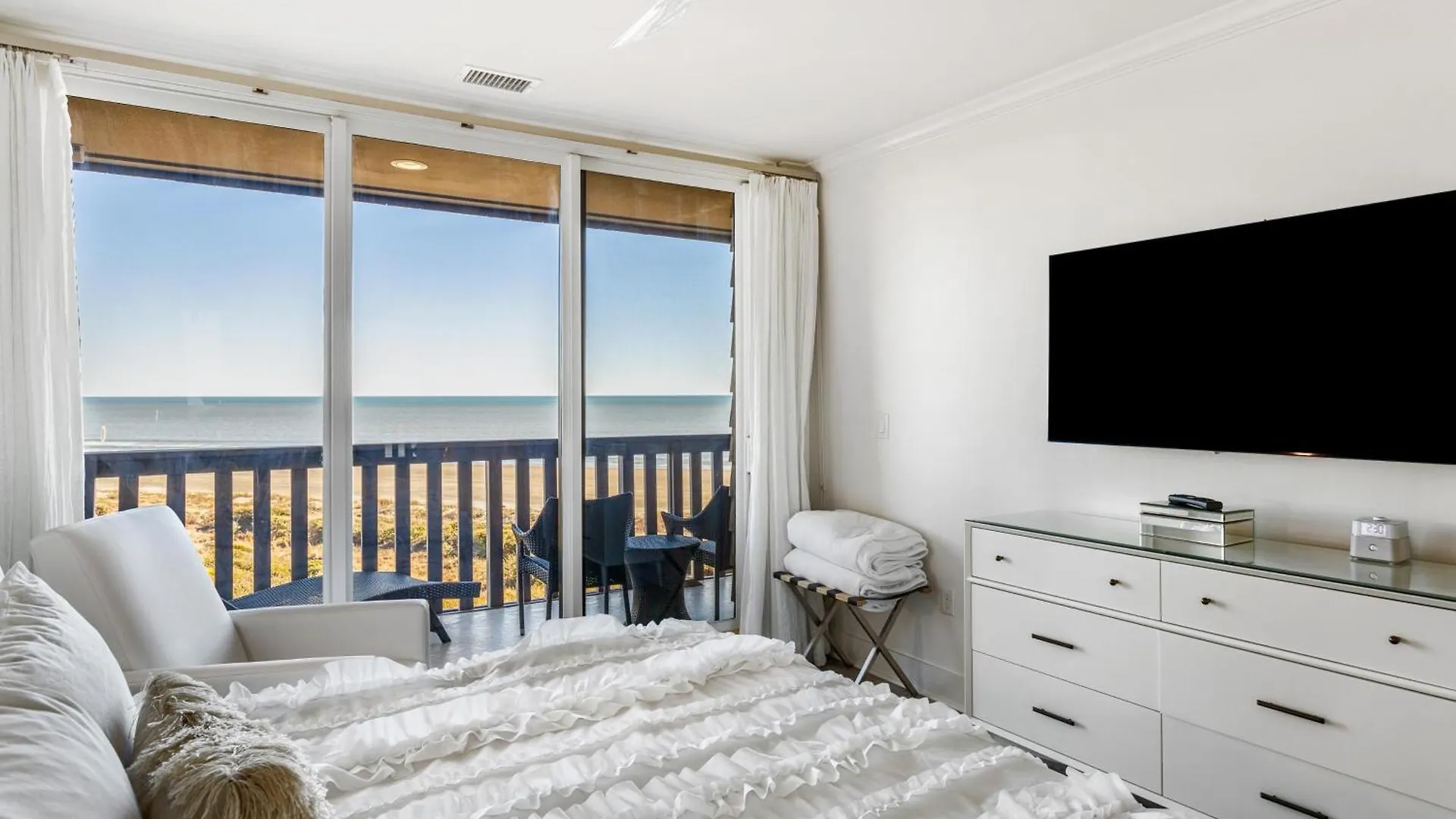 Villa 2473 Shipwatch Oceanfront