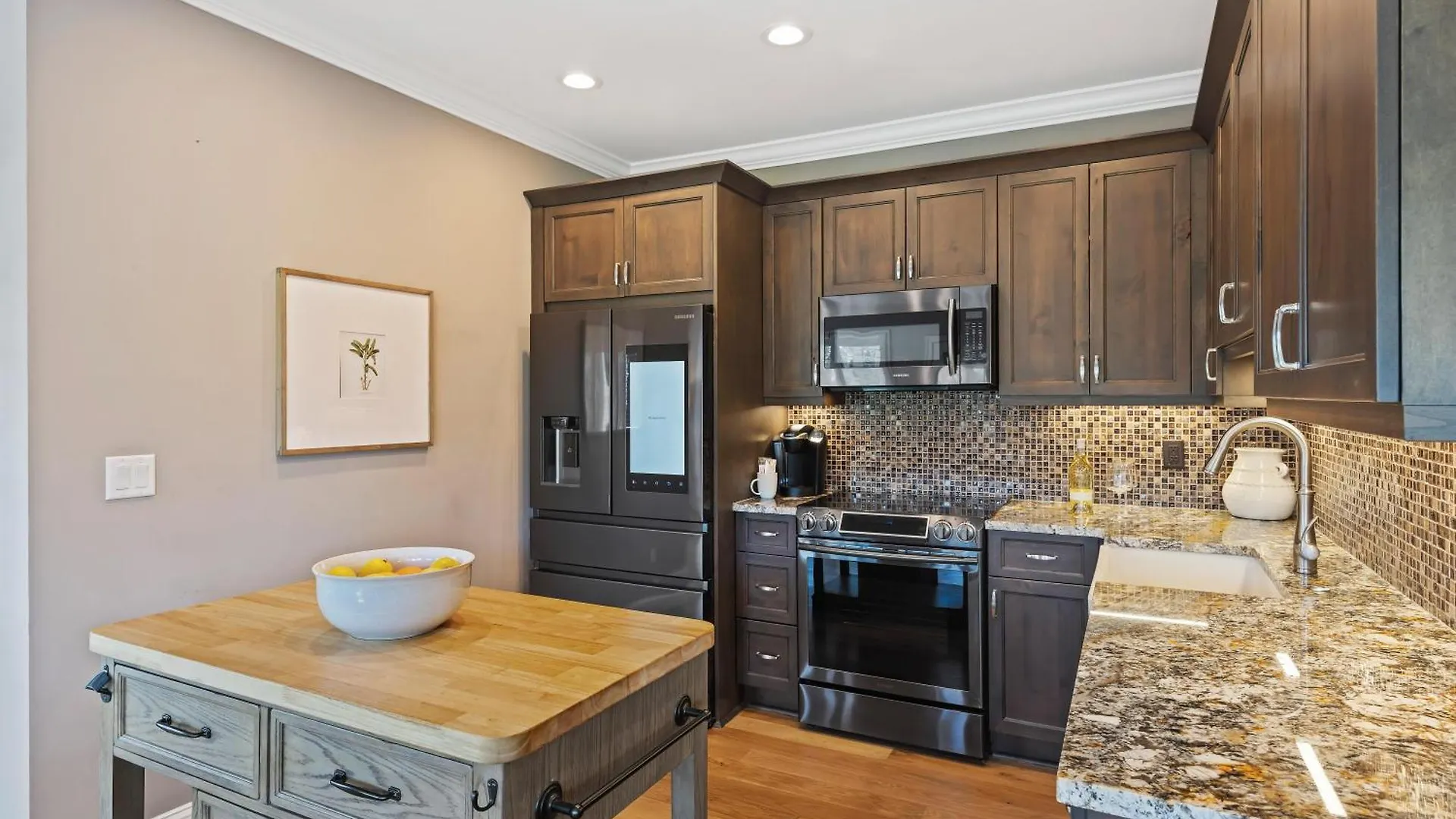 4976 Turtle Point