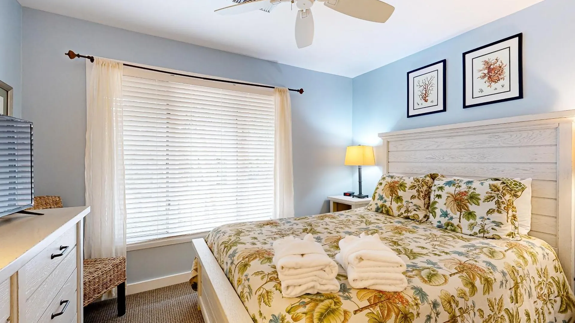 Inlet Cove 11 *