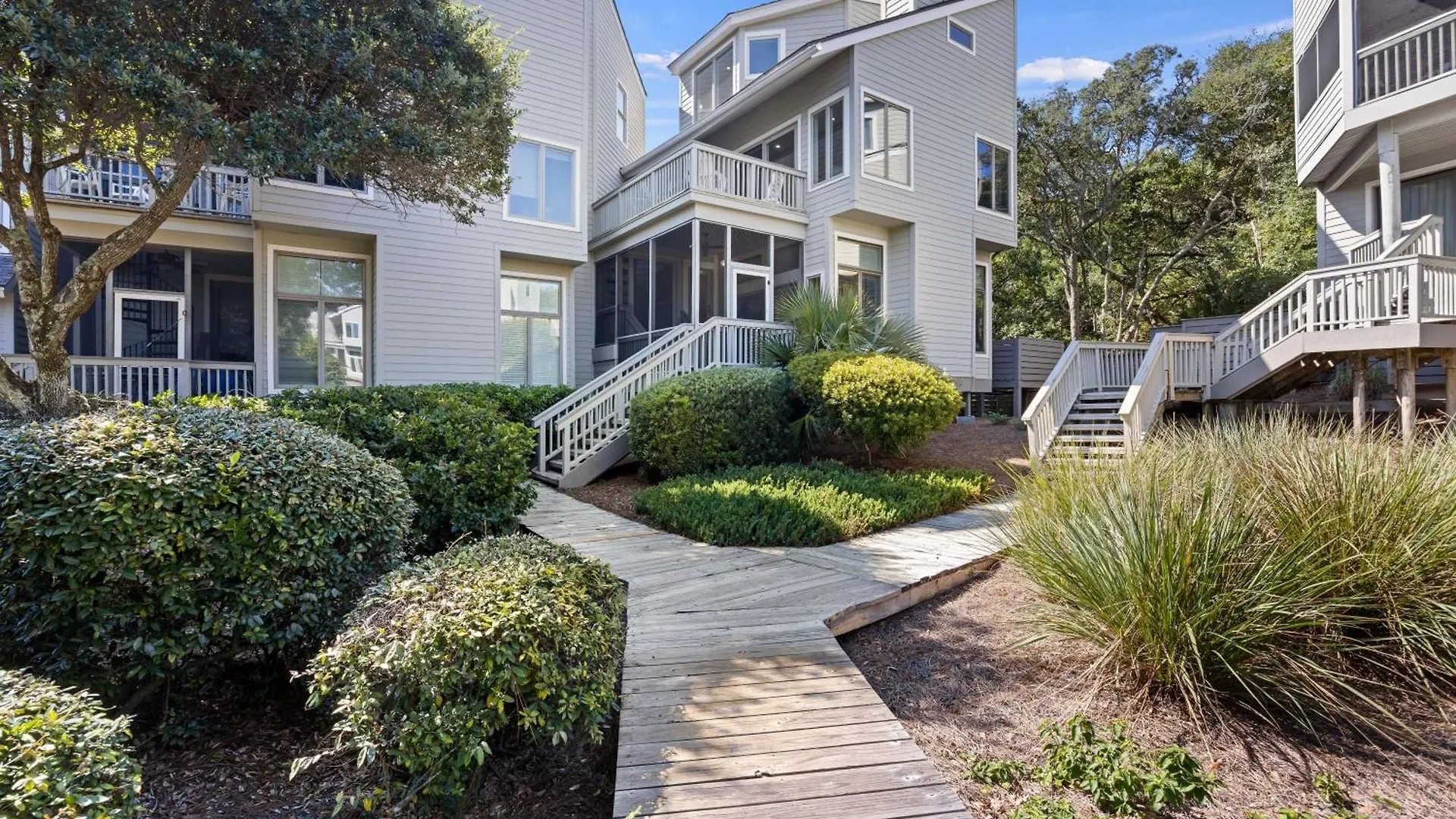 1113 Duneside Drive *
