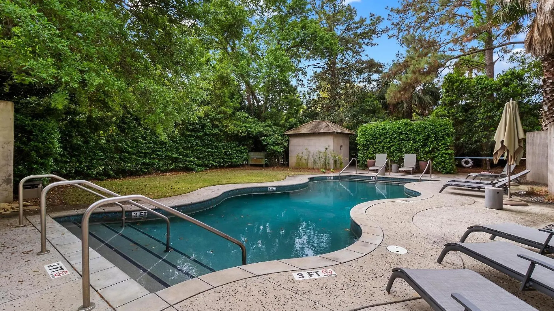 5512 Cypress Point *