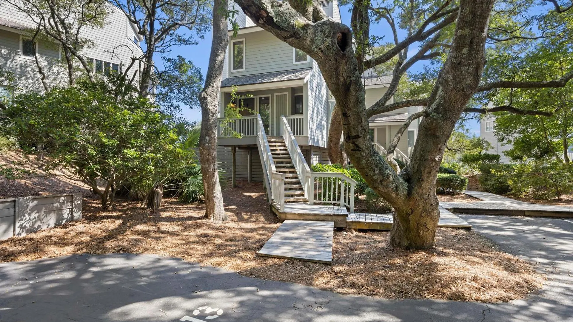 1113 Duneside Drive *