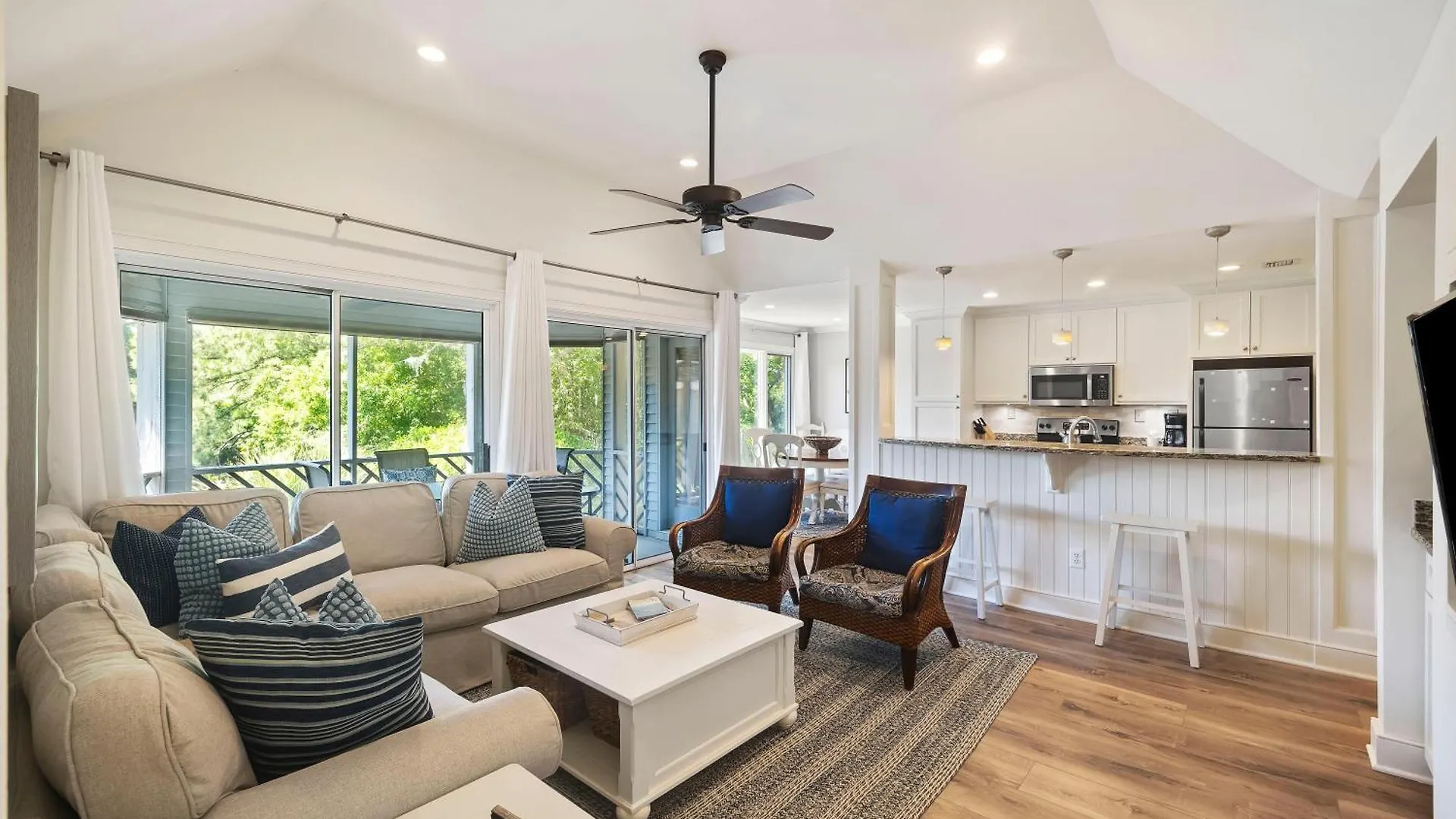 5540 Turtle Cove