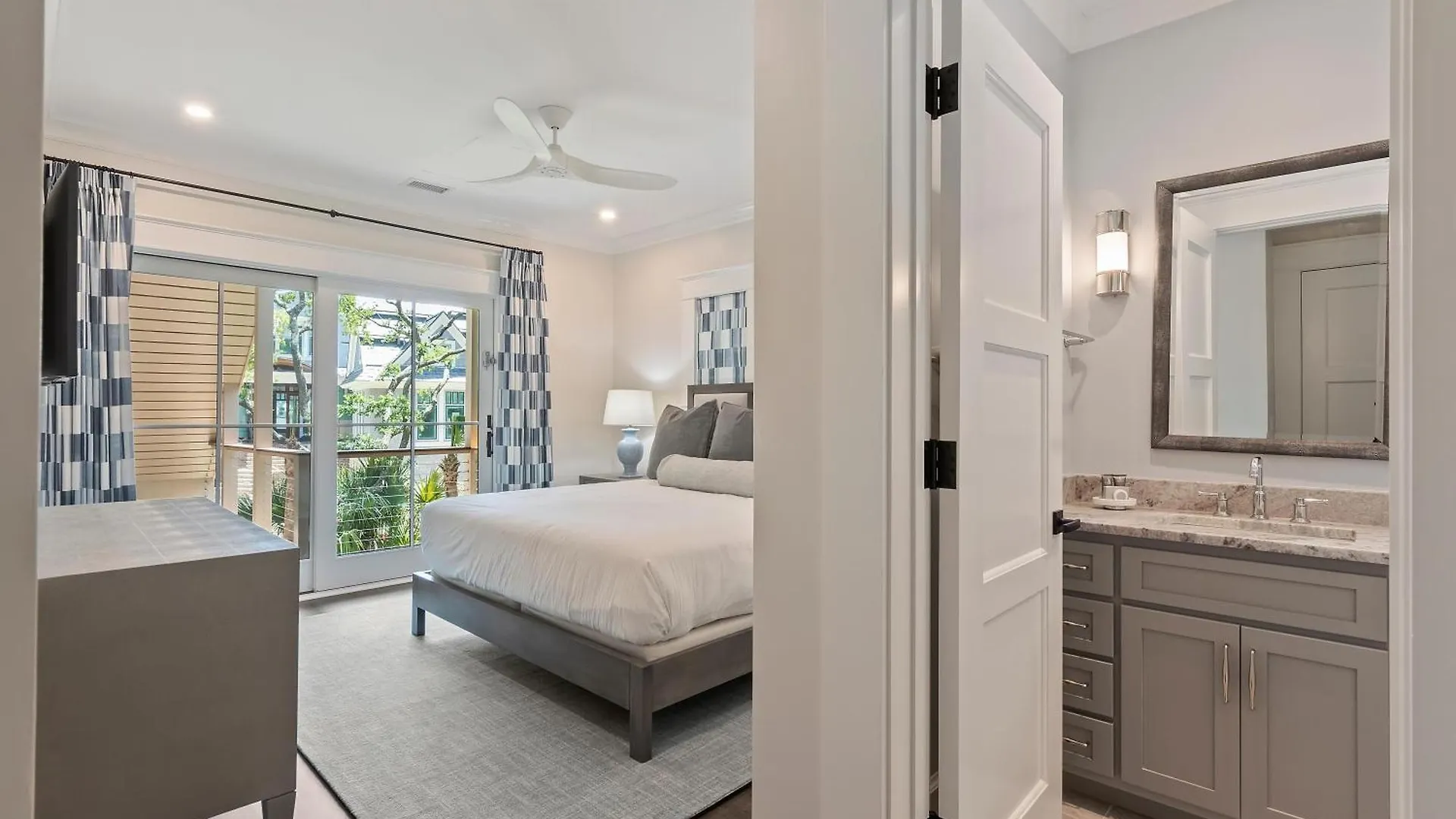 59 Surfsong Holiday home