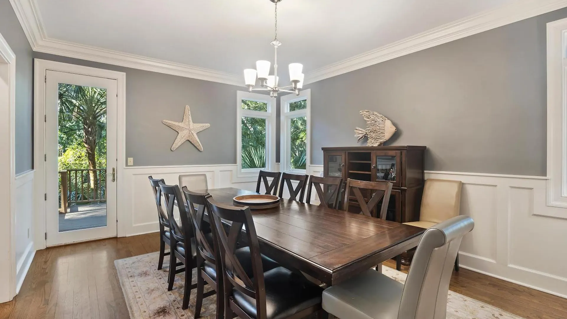 374 Oak Woods *