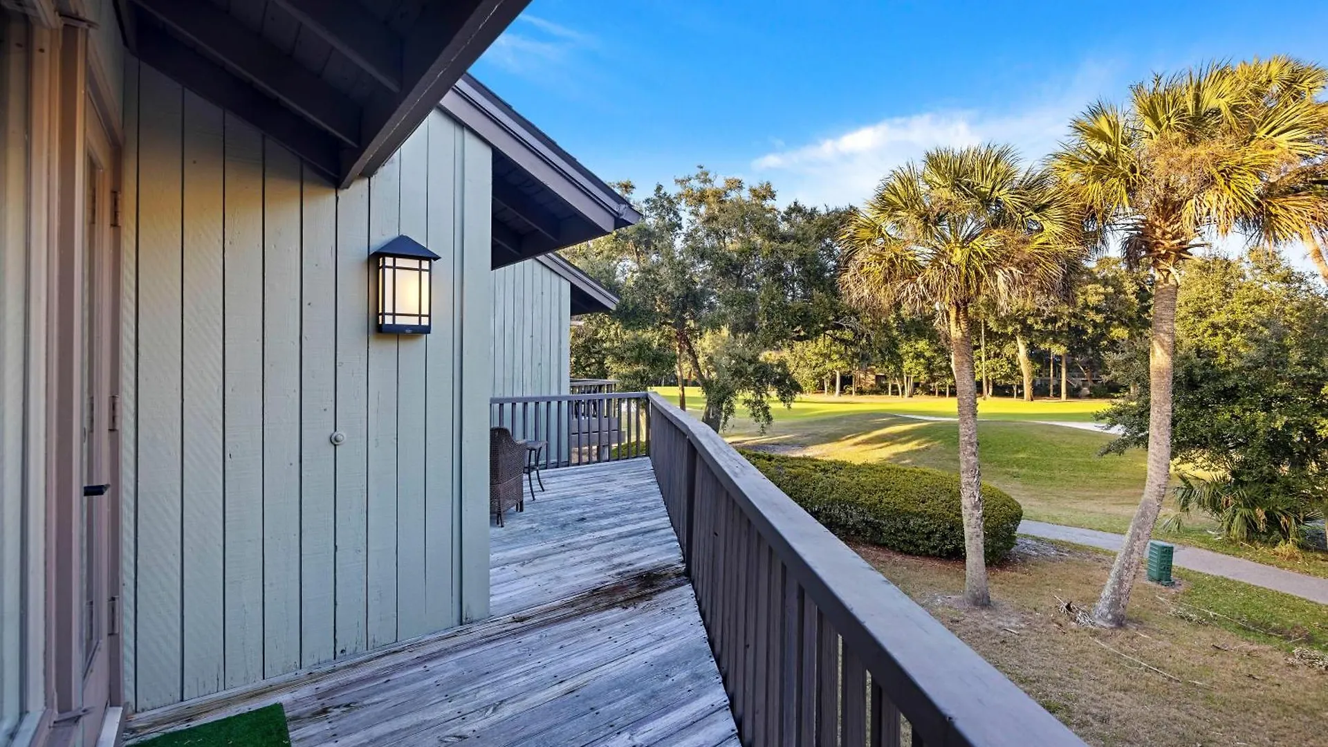 1381 Fairway Oaks