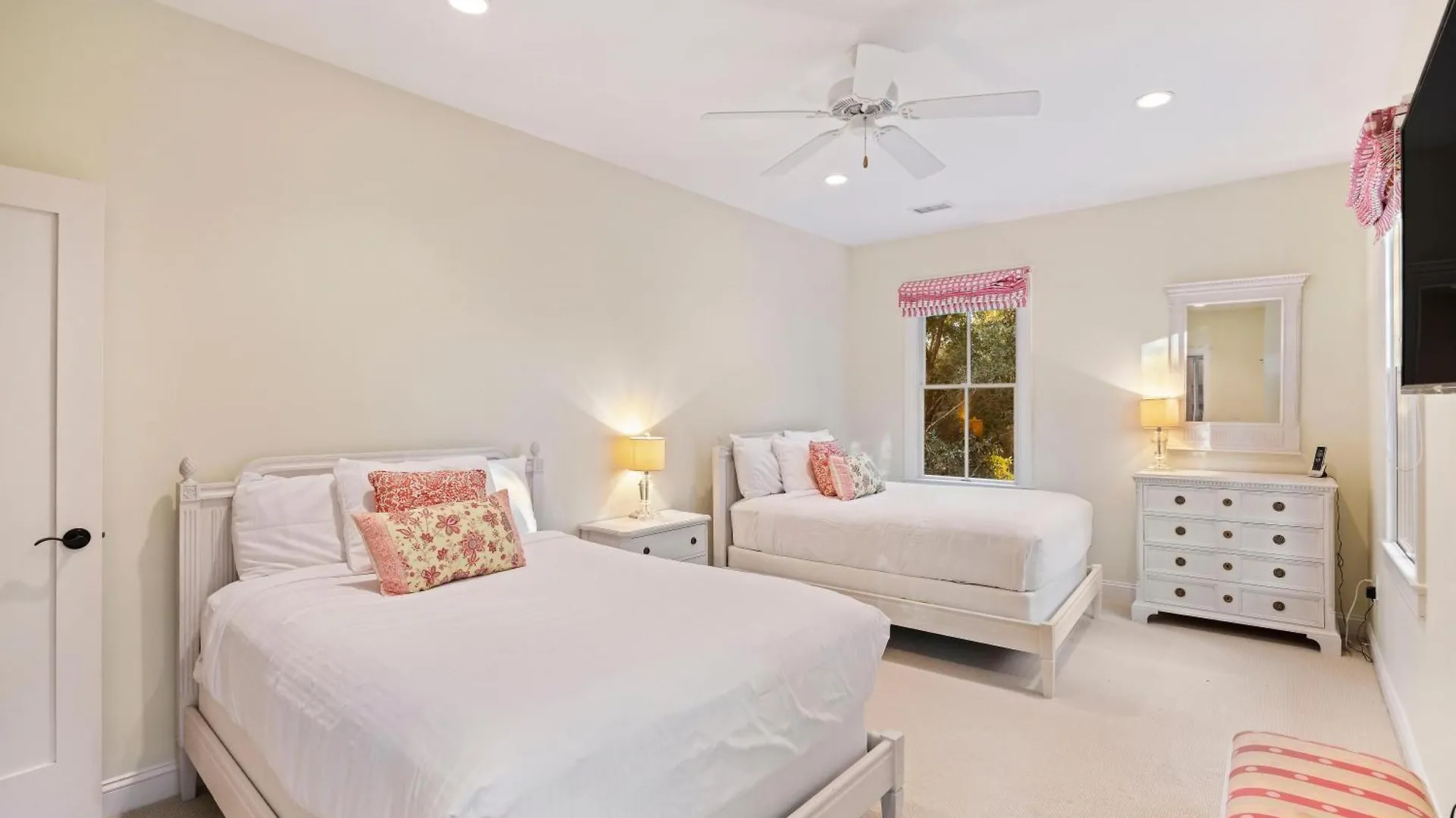 Holiday home 37 Berkshire Hall