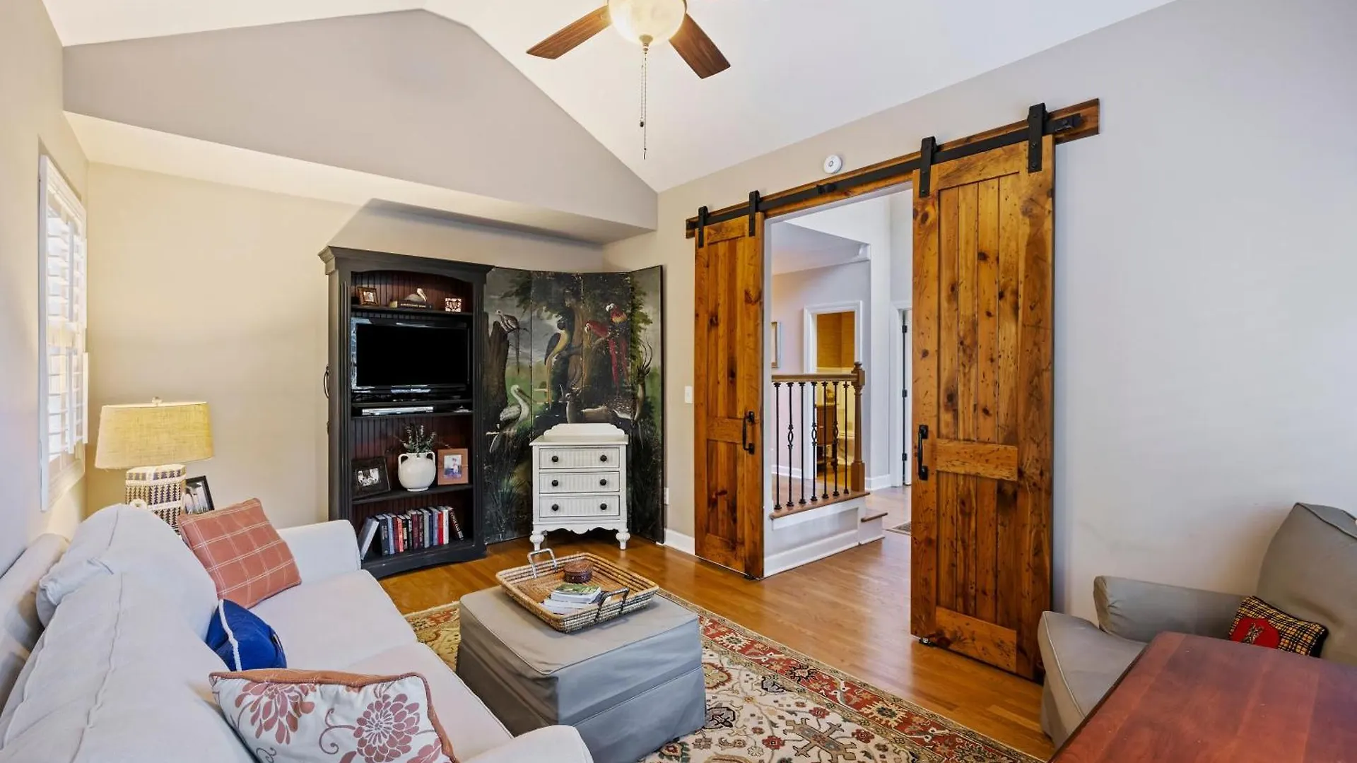 51 Burroughs Hall Holiday home
