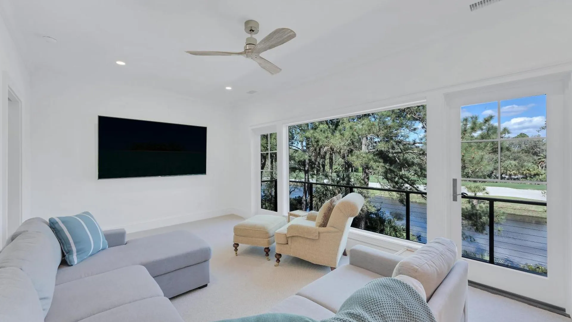 571 Whimbrel Road Holiday home *