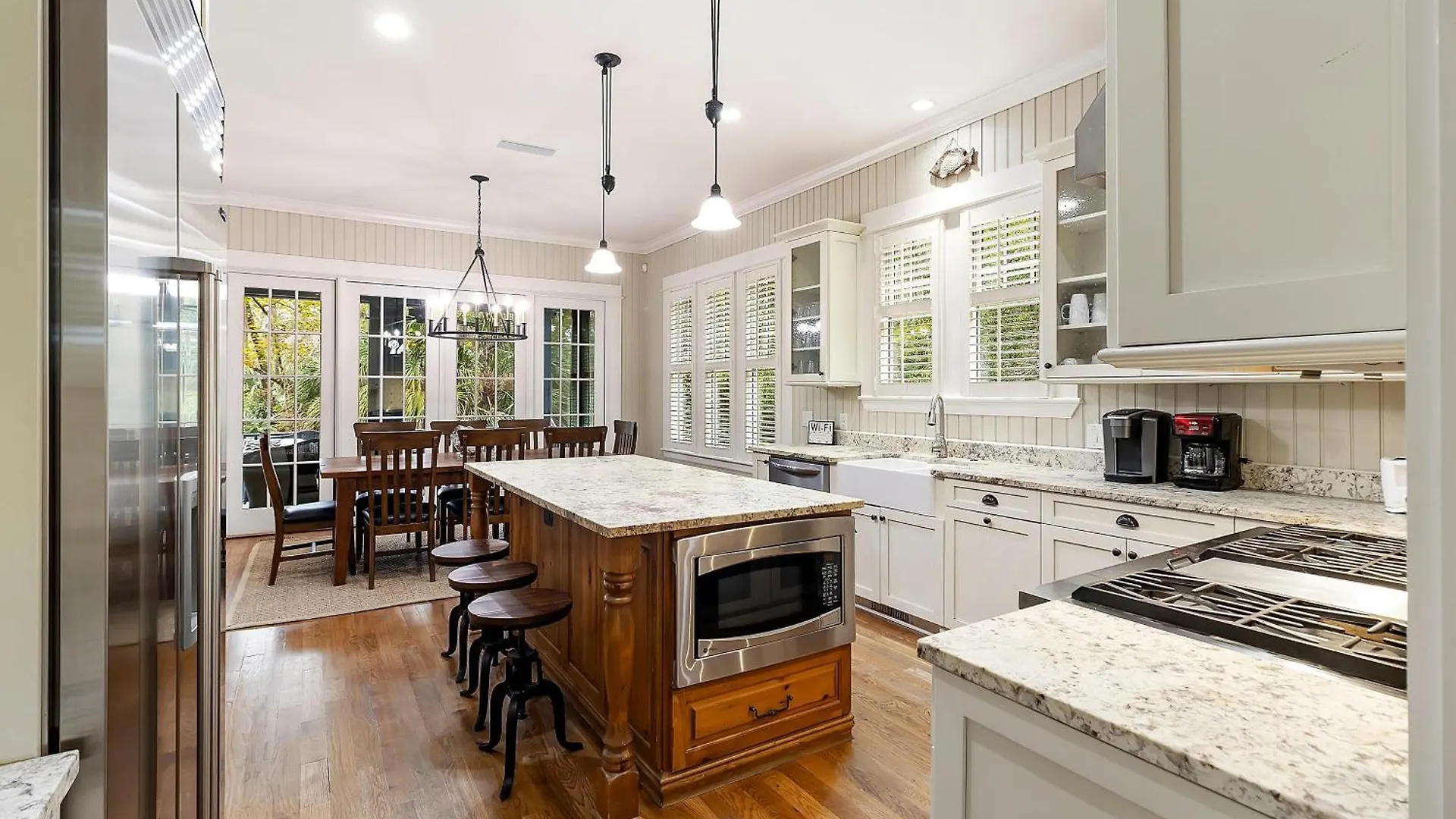 162 Surfsong Road *