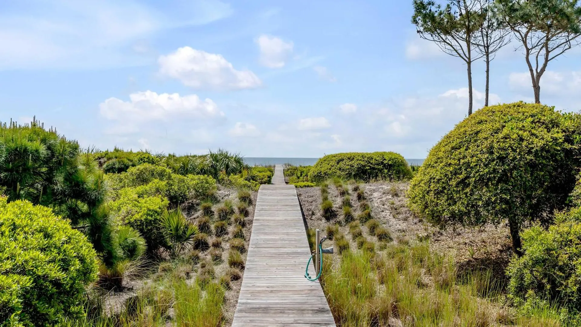 126 Flyway Drive Holiday home