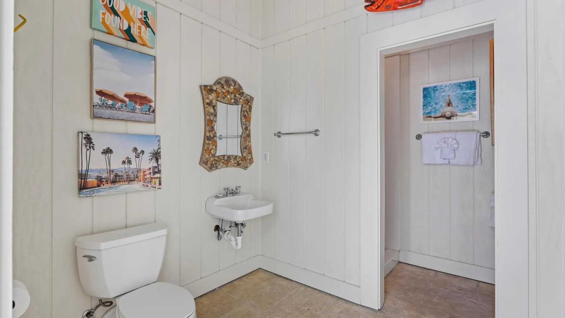 126 Flyway Drive Holiday home *