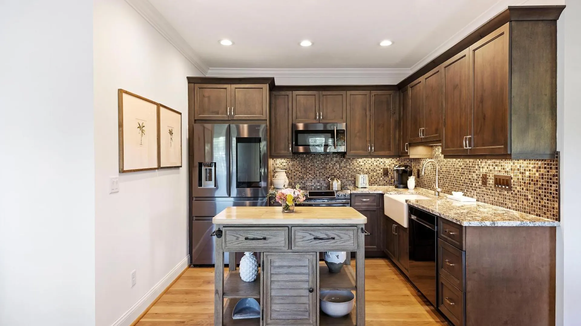4976 Turtle Point