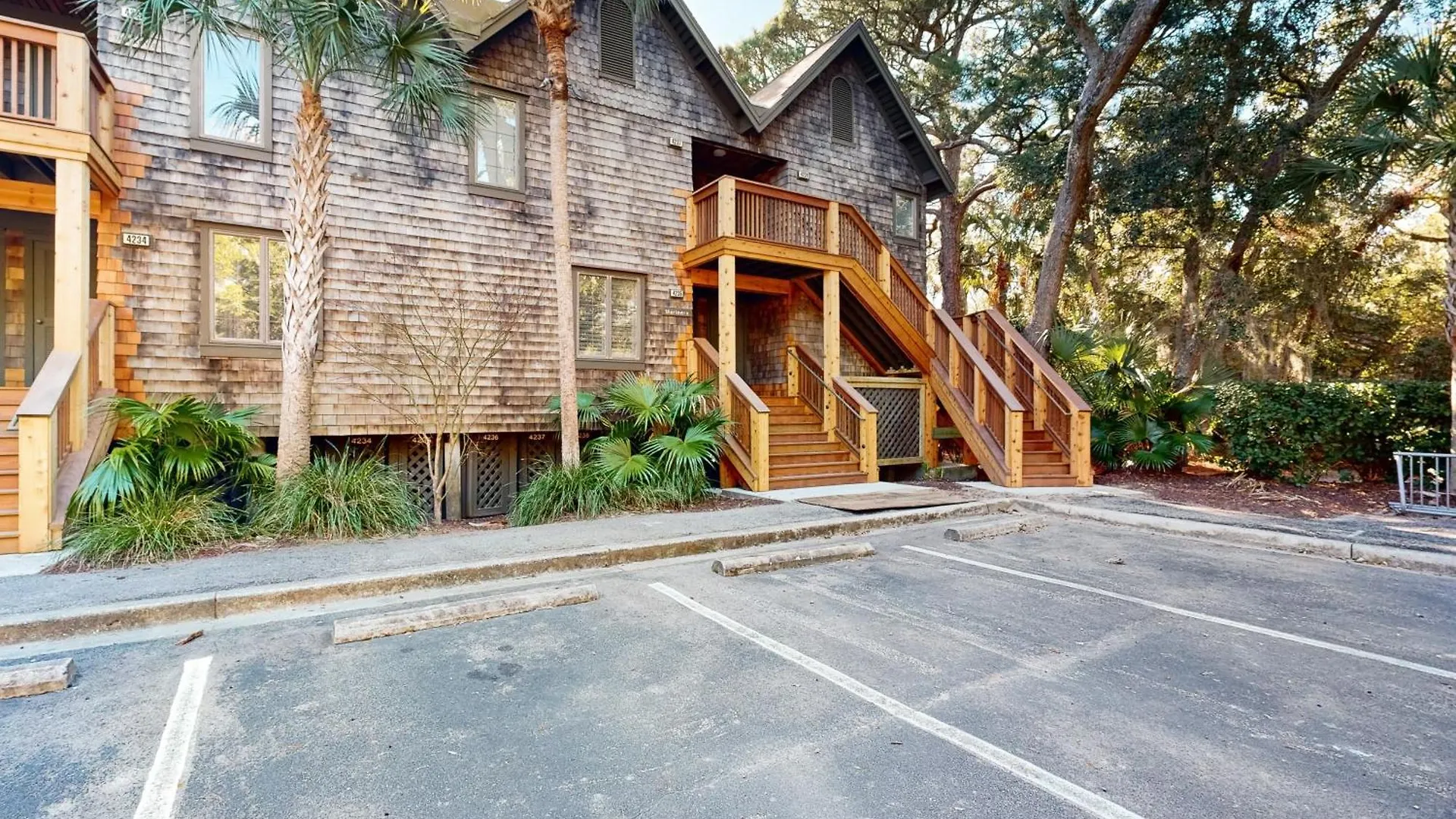 4236 Mariner's Watch Apartment *