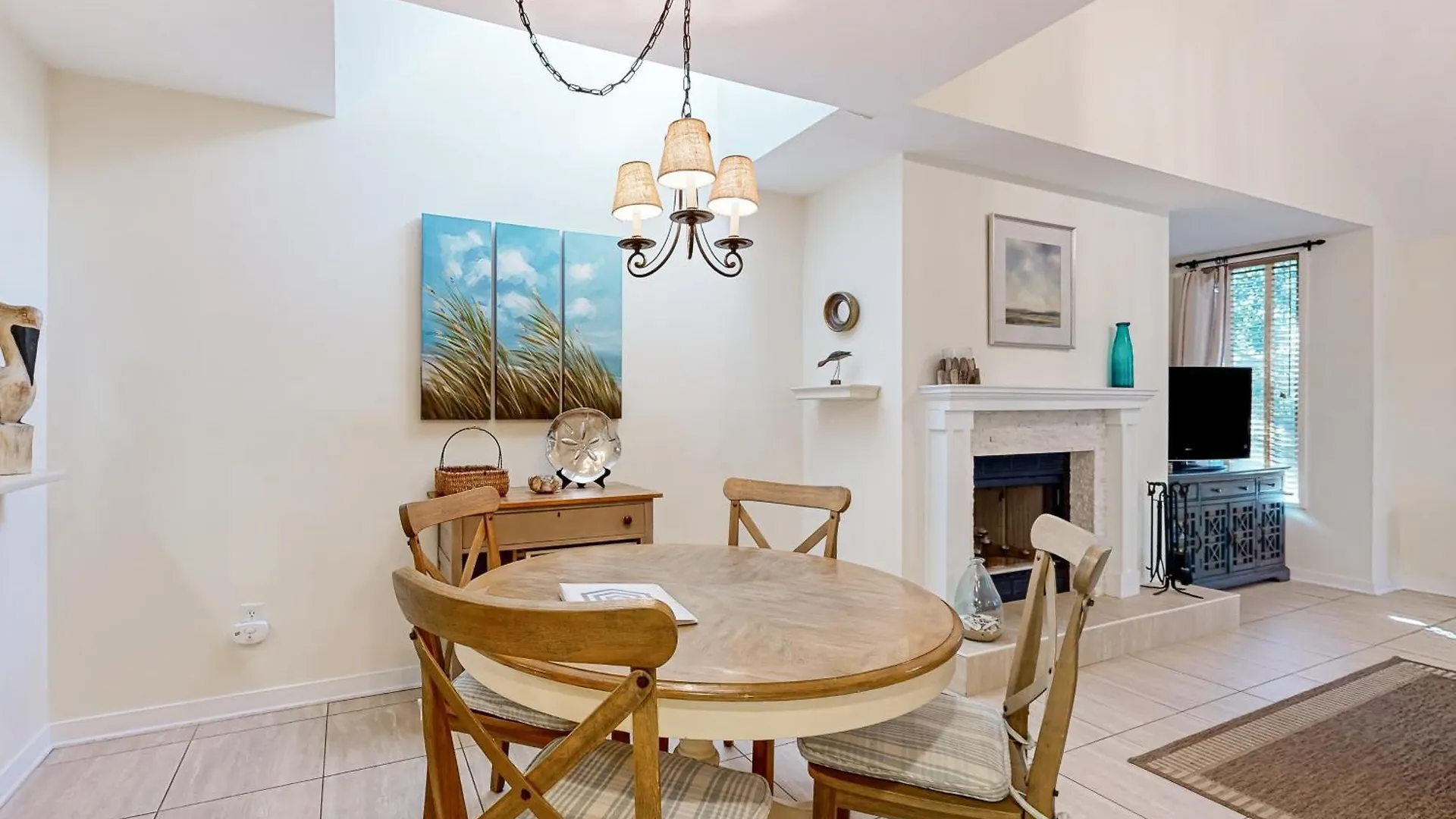 4406 Windswept Apartment