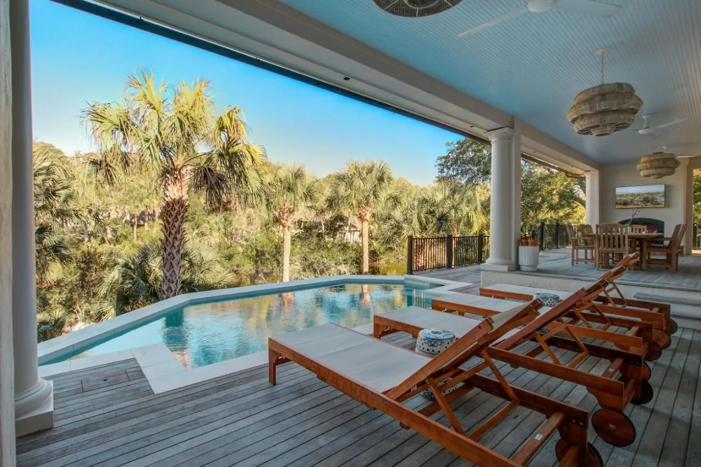 19 Surfsong Rd Holiday home