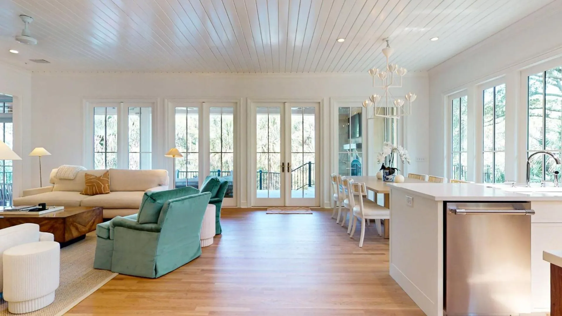 19 Surfsong Rd Holiday home
