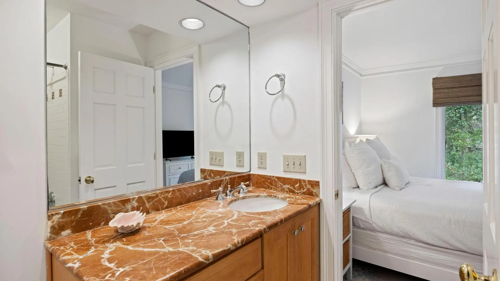 80 Inlet Cove *