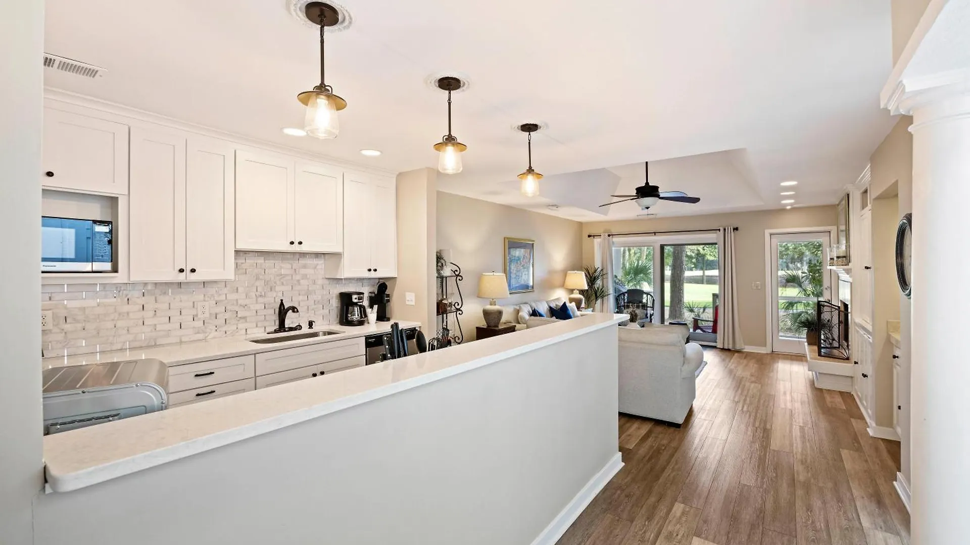 1205 Greenslake