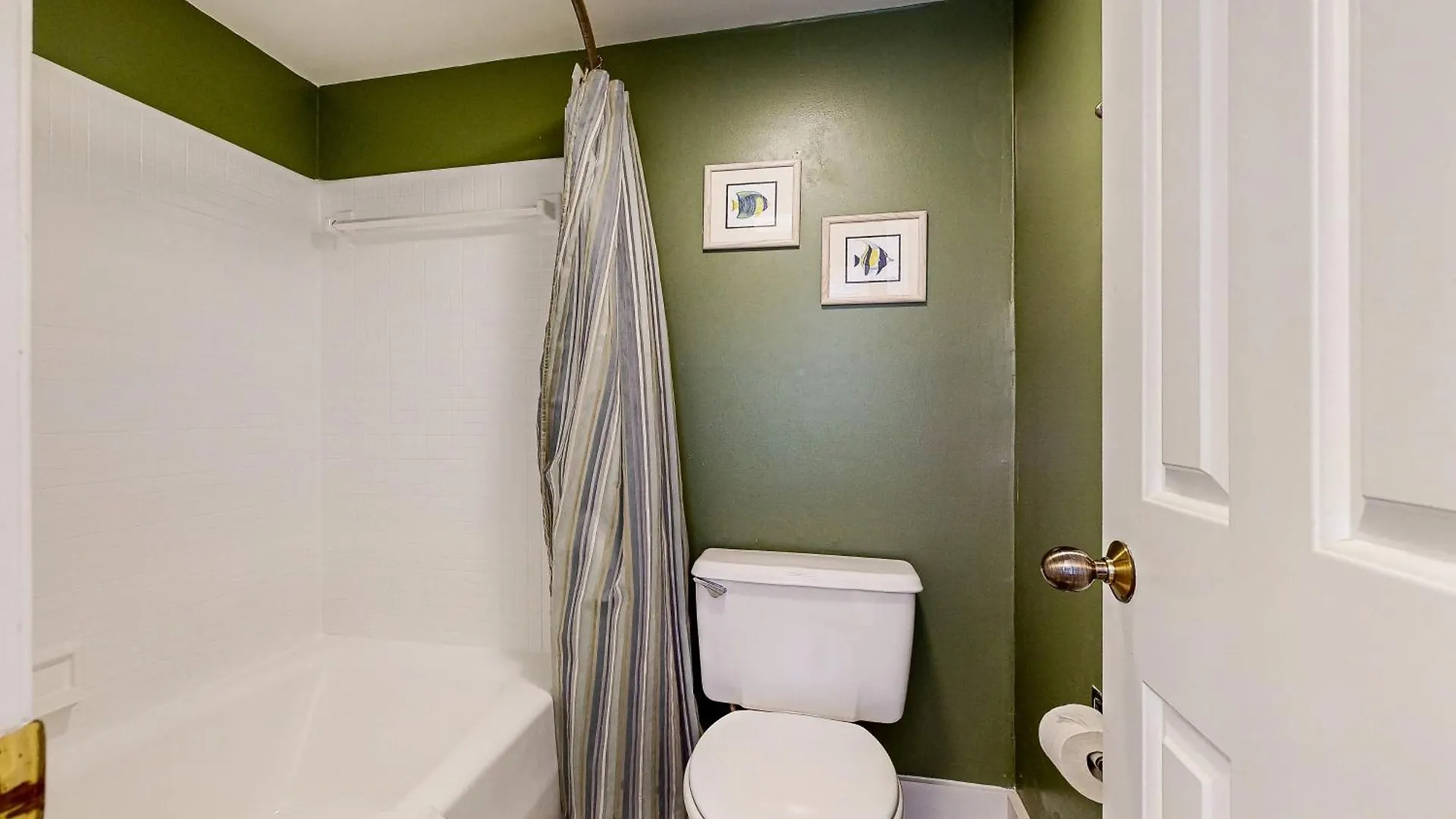 4849 Turtle Cove Apartment